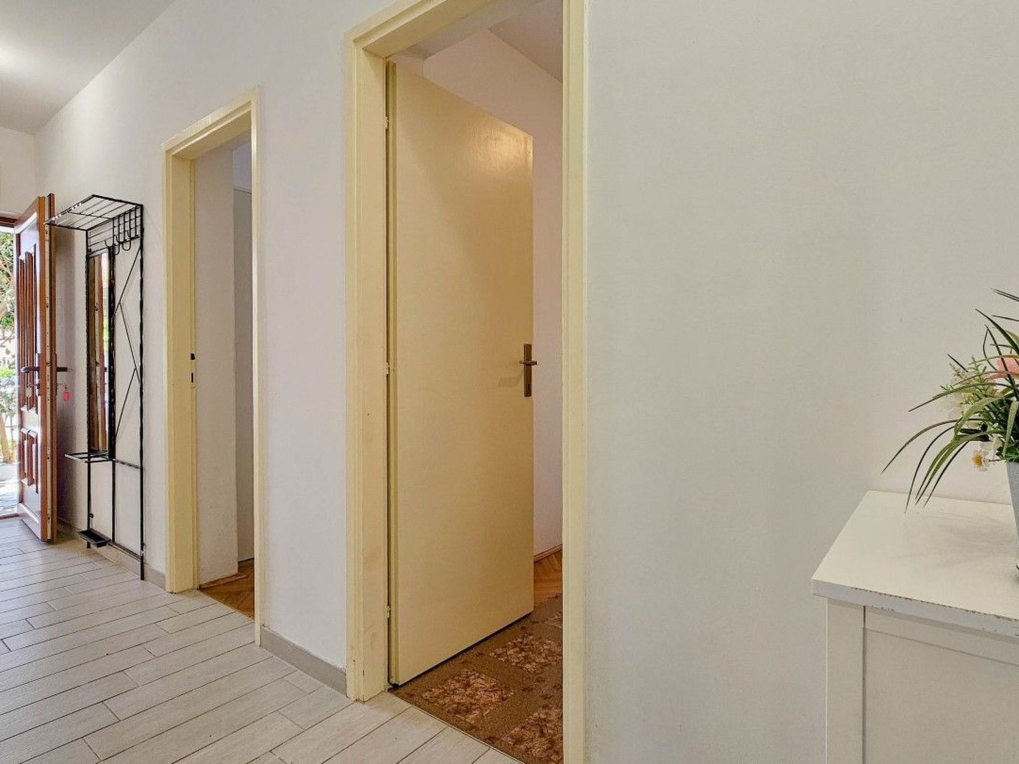 Wohnung 80m vom Meer mit Terrasse-Drinnen