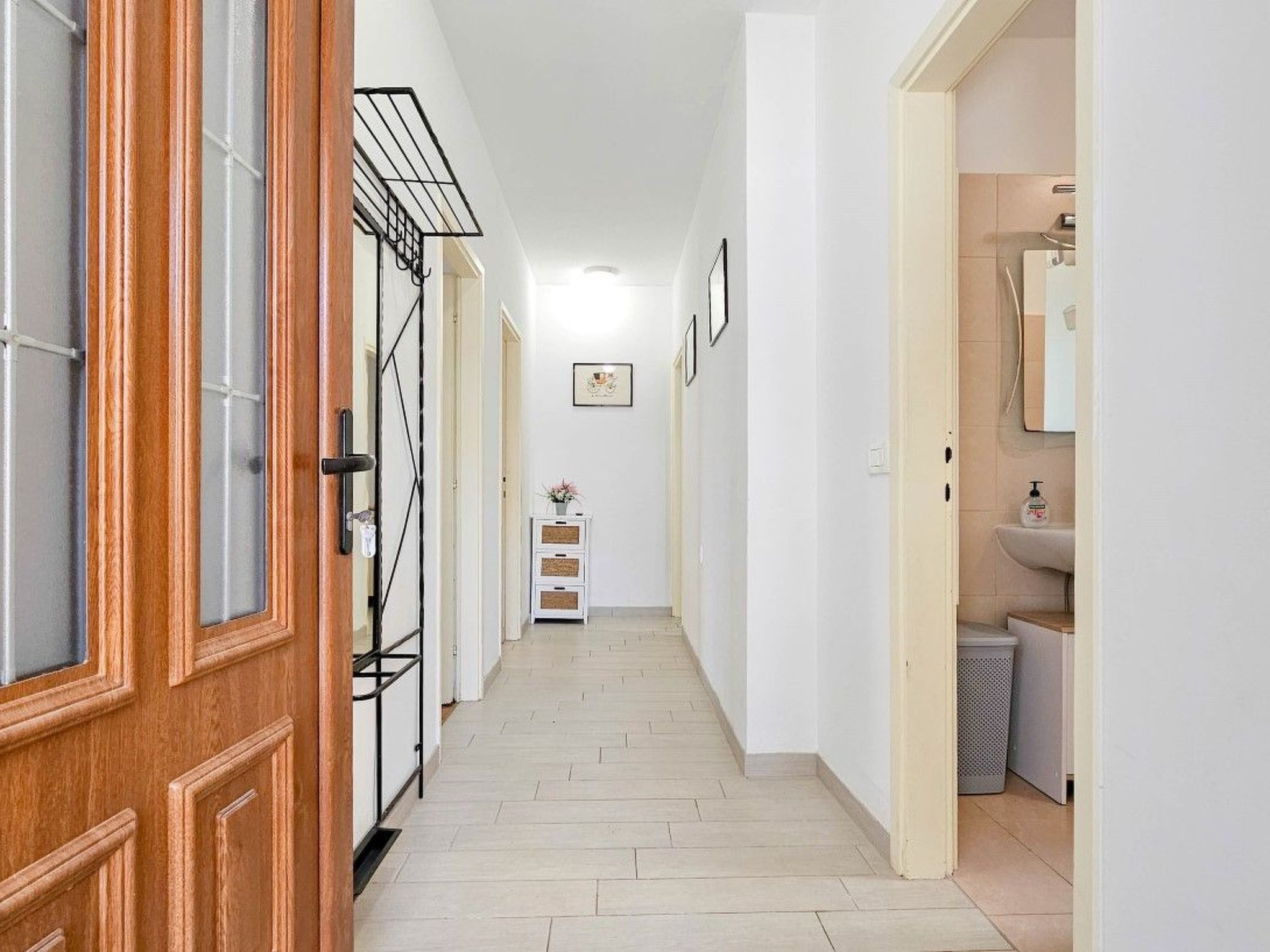 Wohnung 80m vom Meer mit Terrasse-Drinnen