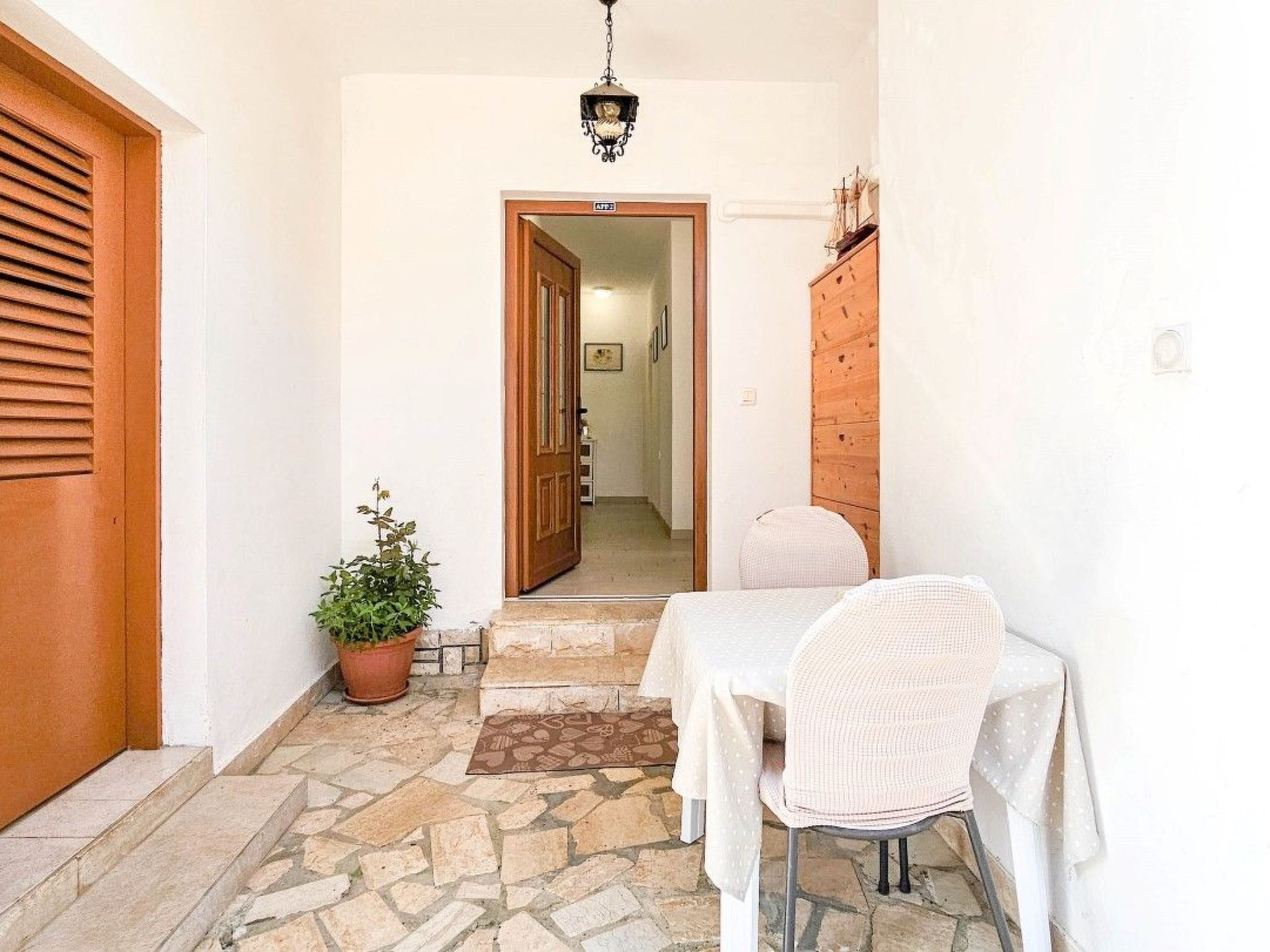 Wohnung 80m vom Meer mit Terrasse-Drinnen