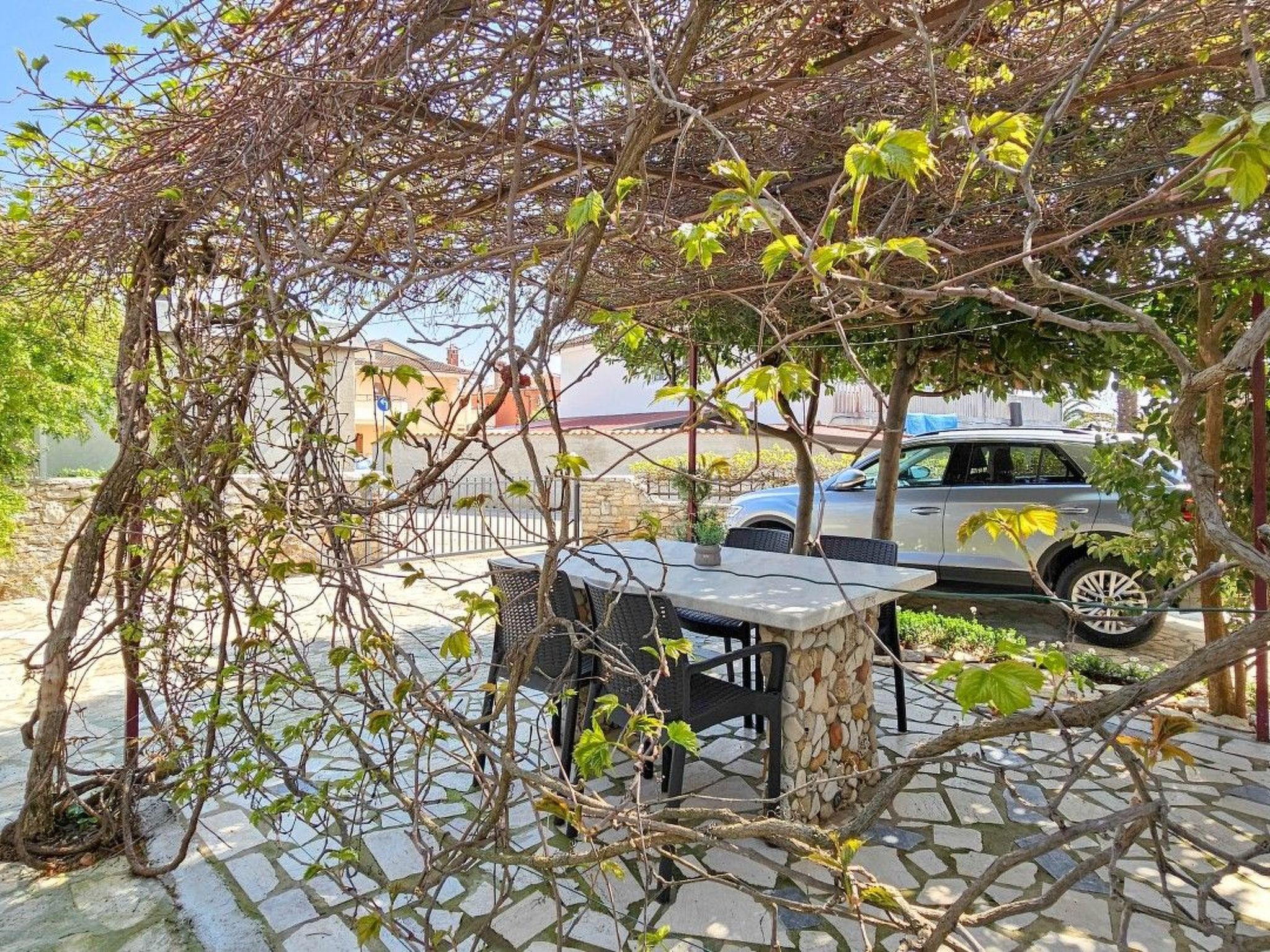 Wohnung 80m vom Meer mit Terrasse-Draußen