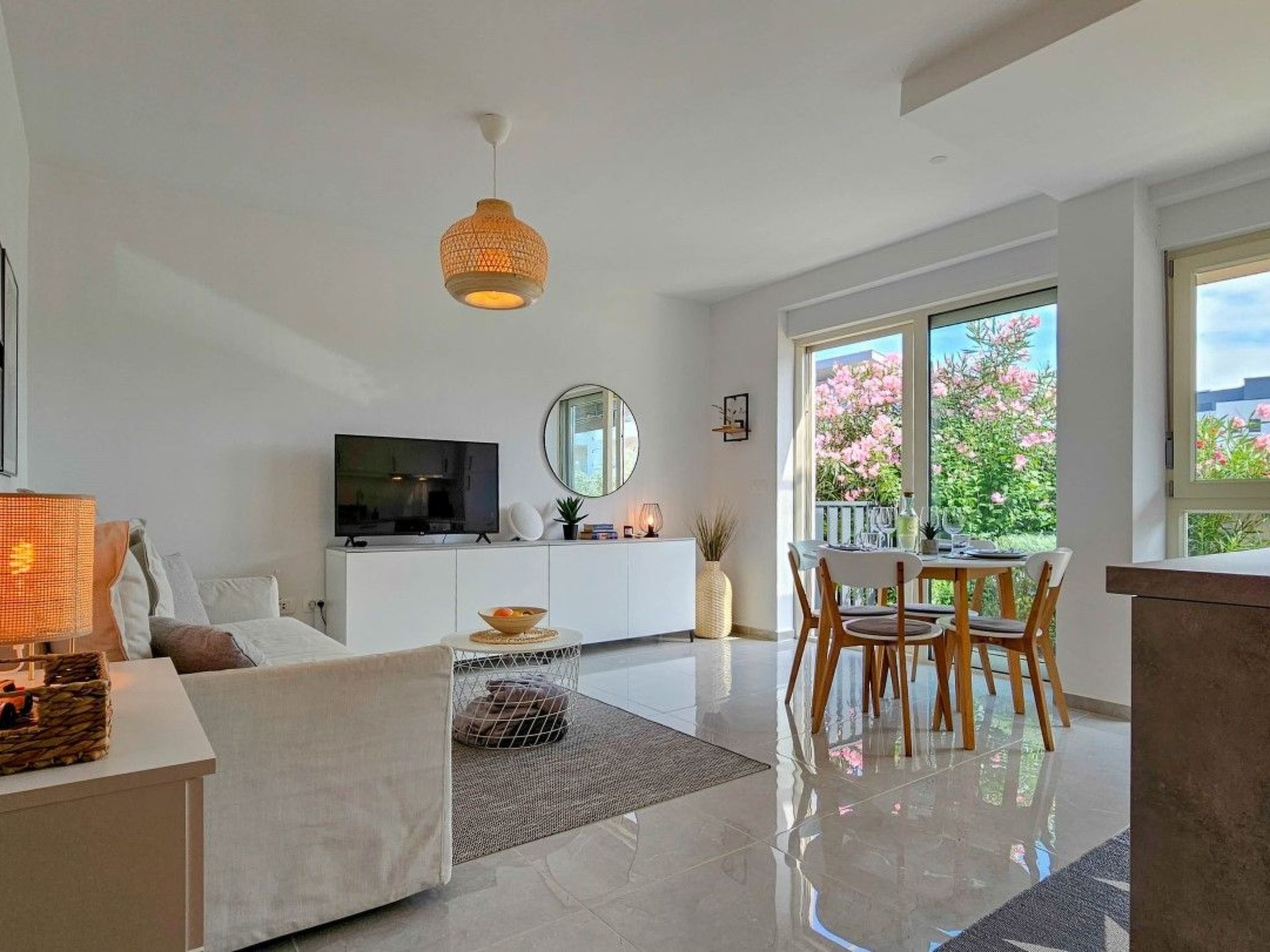 Photo of "Grüne Oase" mit Terrasse