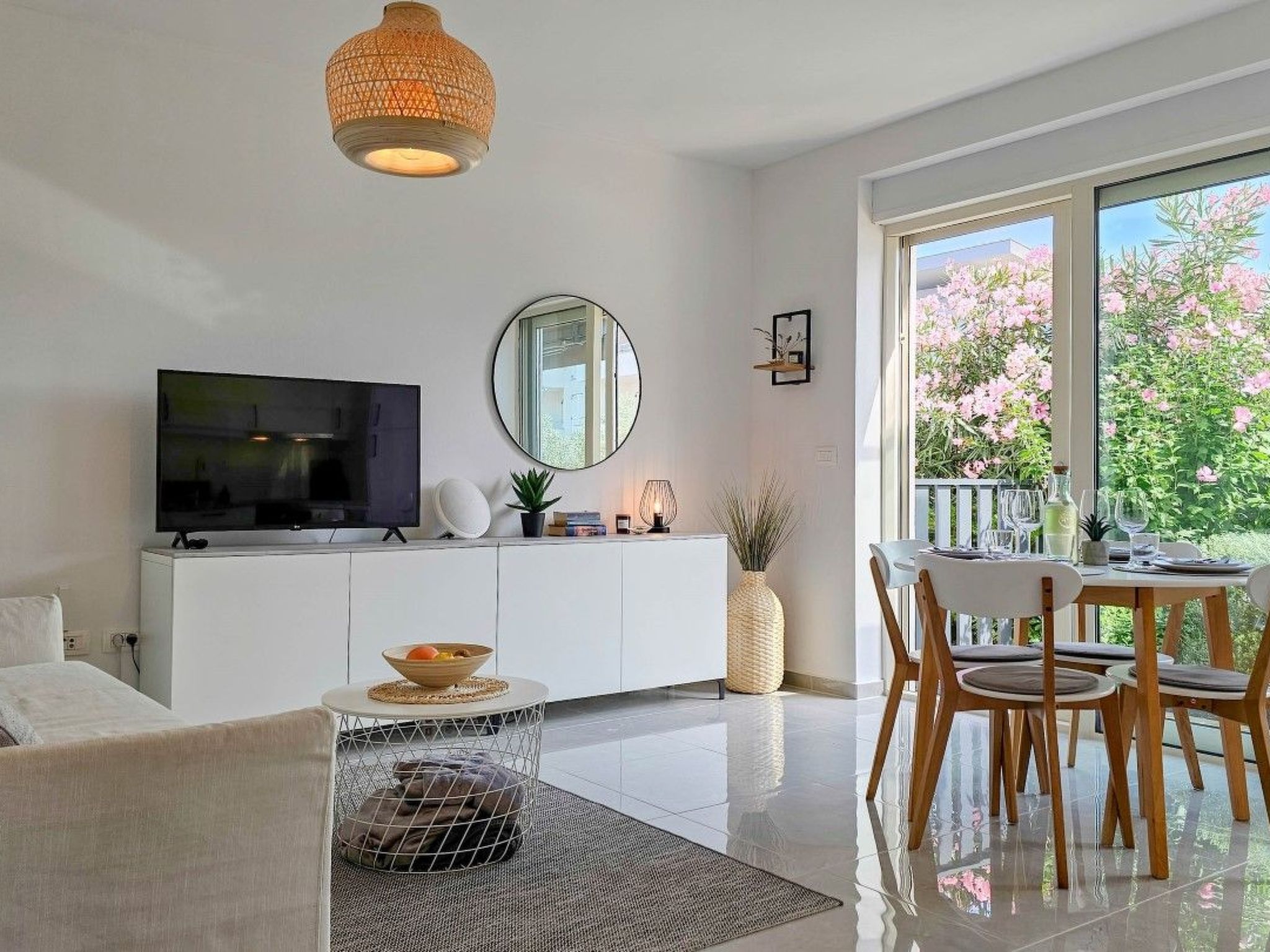 Photo of "Grüne Oase" mit Terrasse