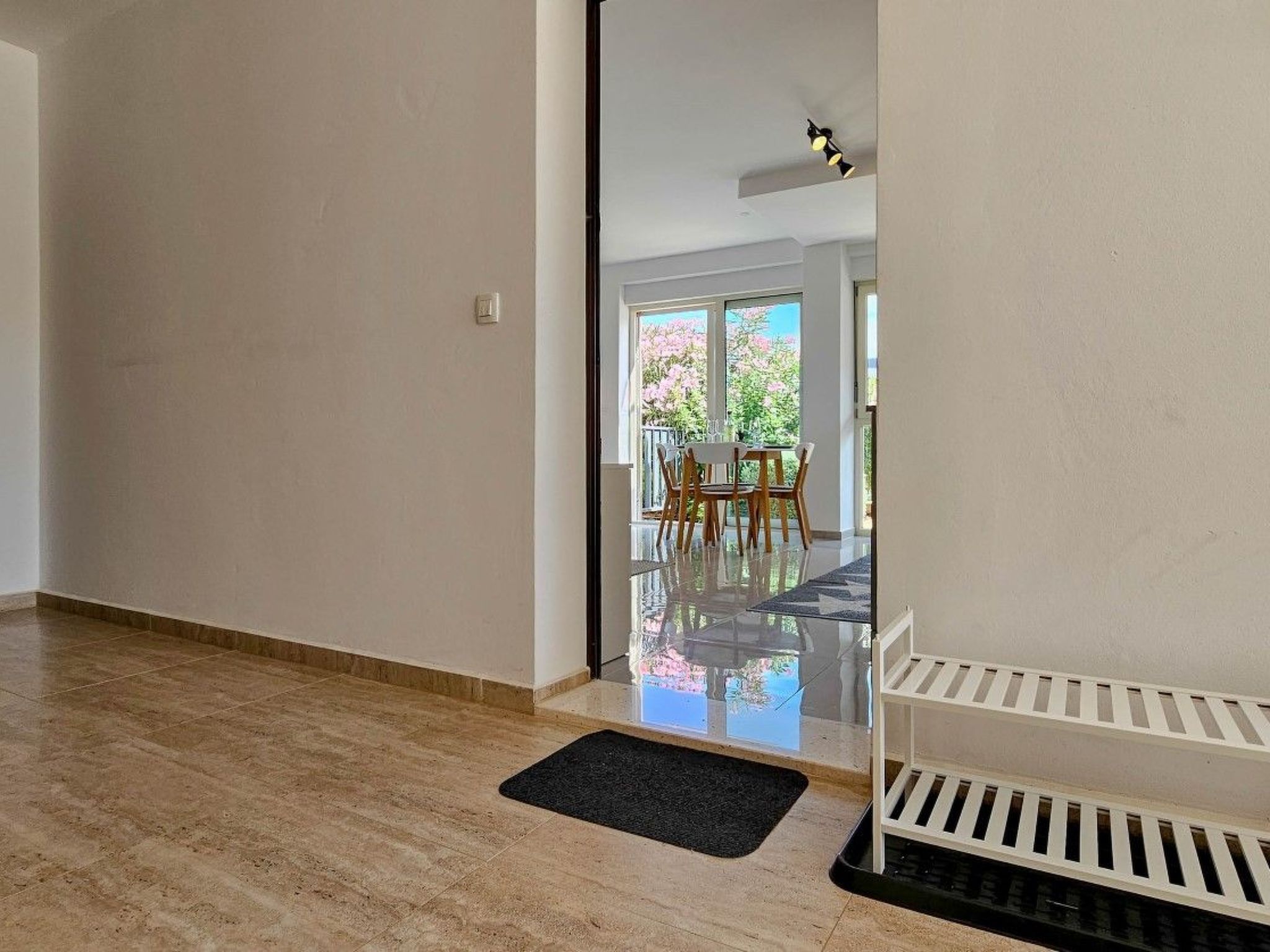 Photo of "Grüne Oase" mit Terrasse