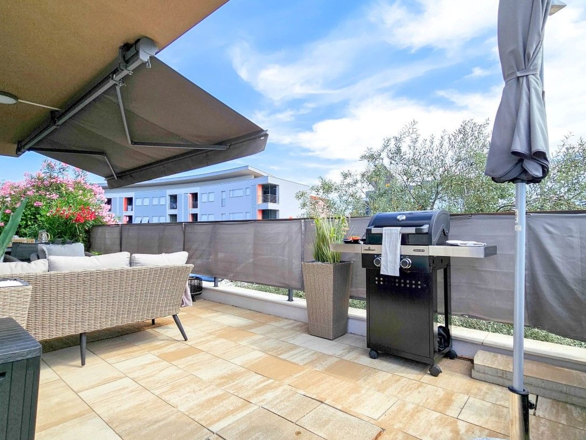 Photo of "Grüne Oase" mit Terrasse