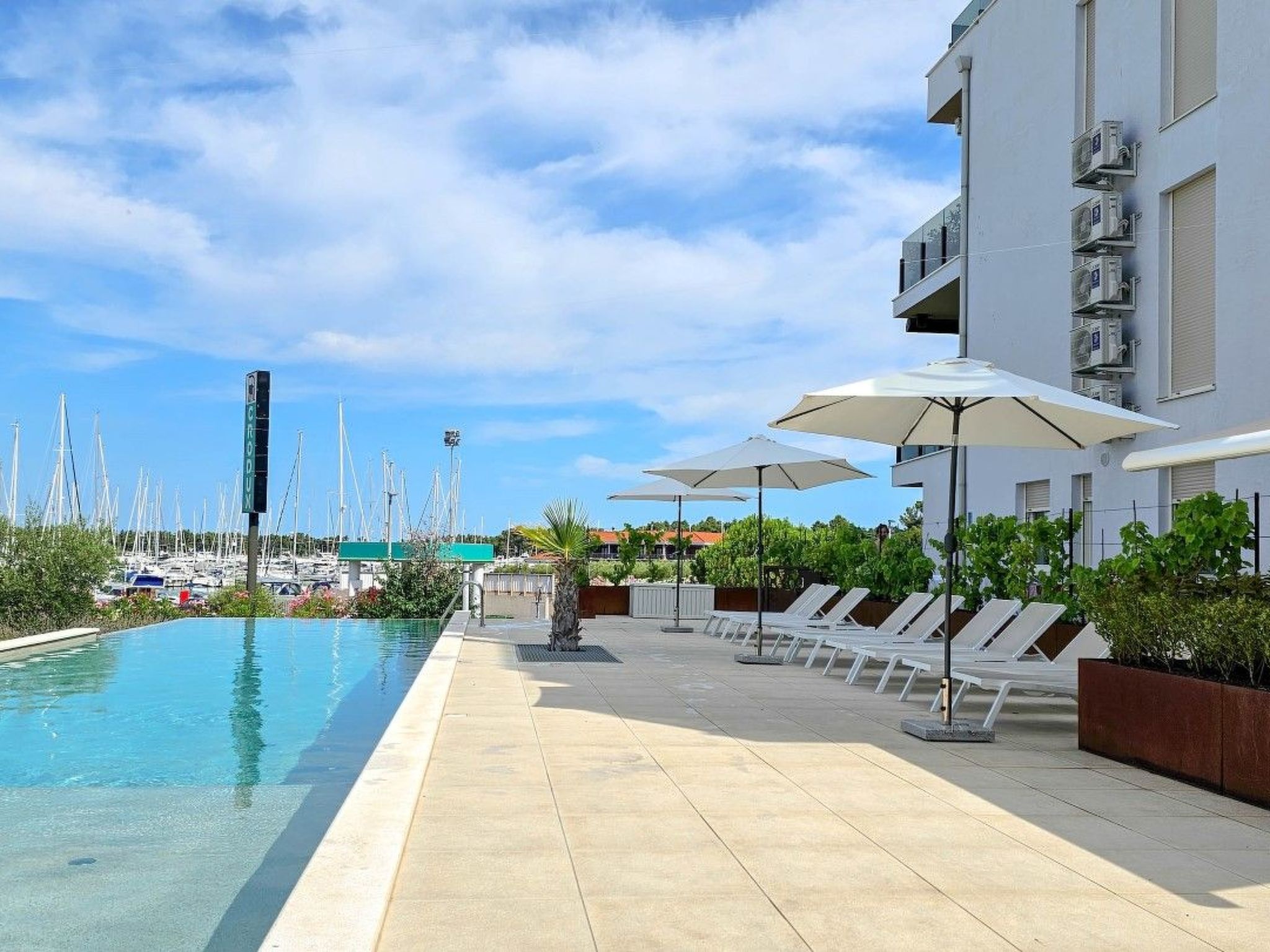 Photo of "Grüne Oase" mit Terrasse