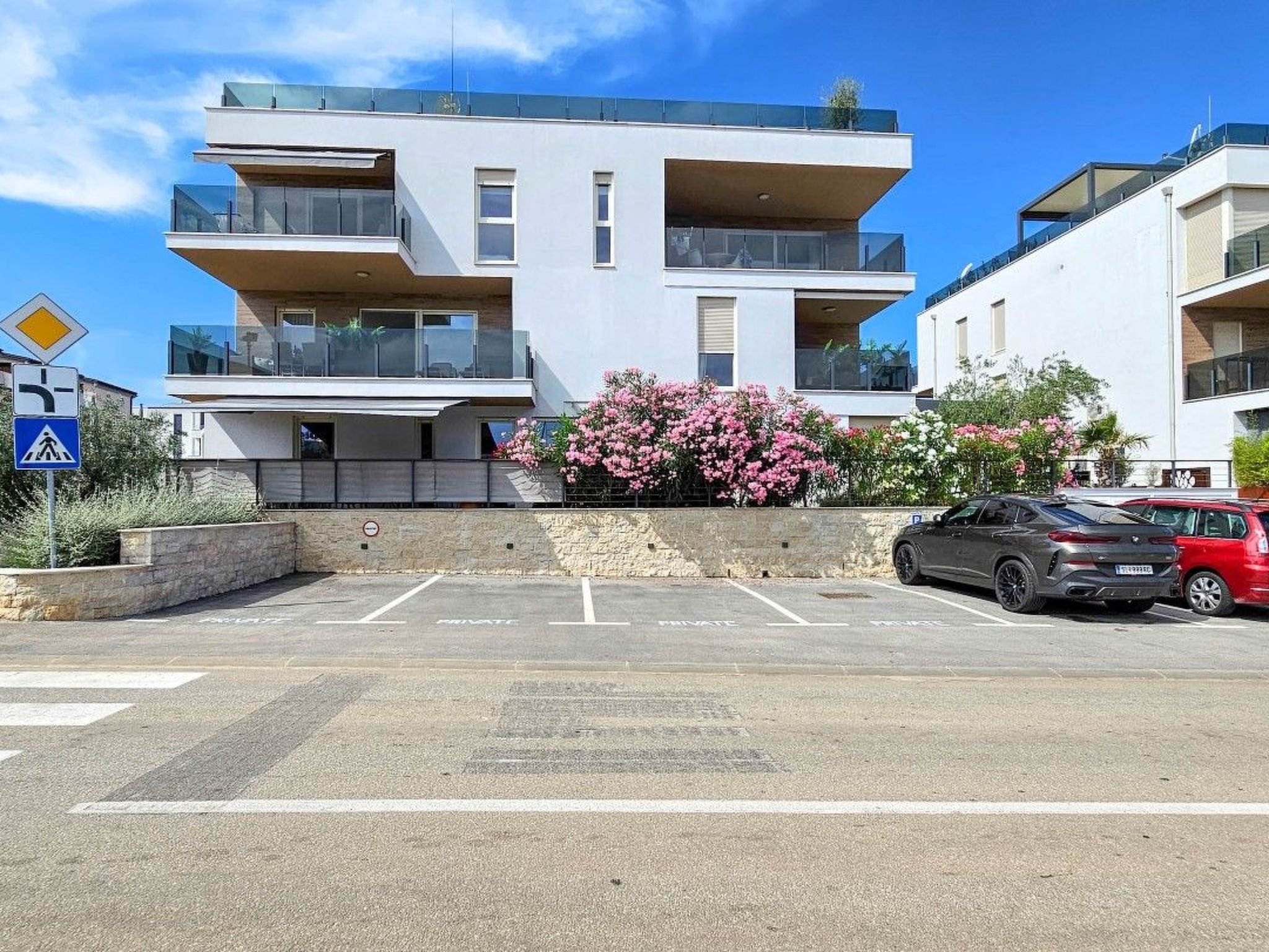 Photo of "Grüne Oase" mit Terrasse