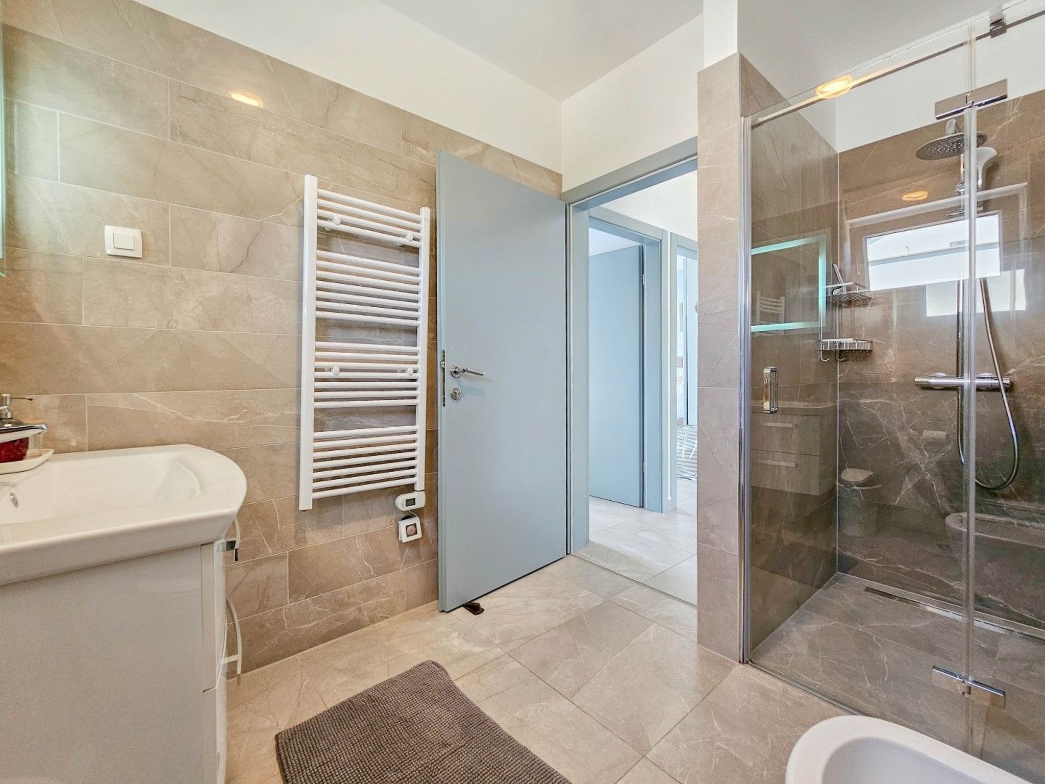 Photo of für 4-6 Personen