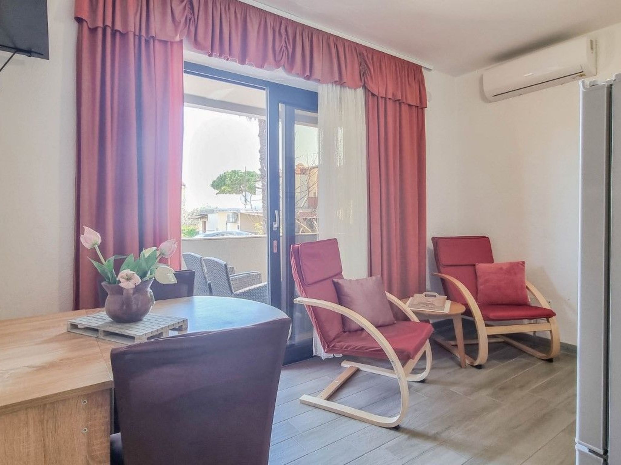 Photo of "Enio" direkt am Strand