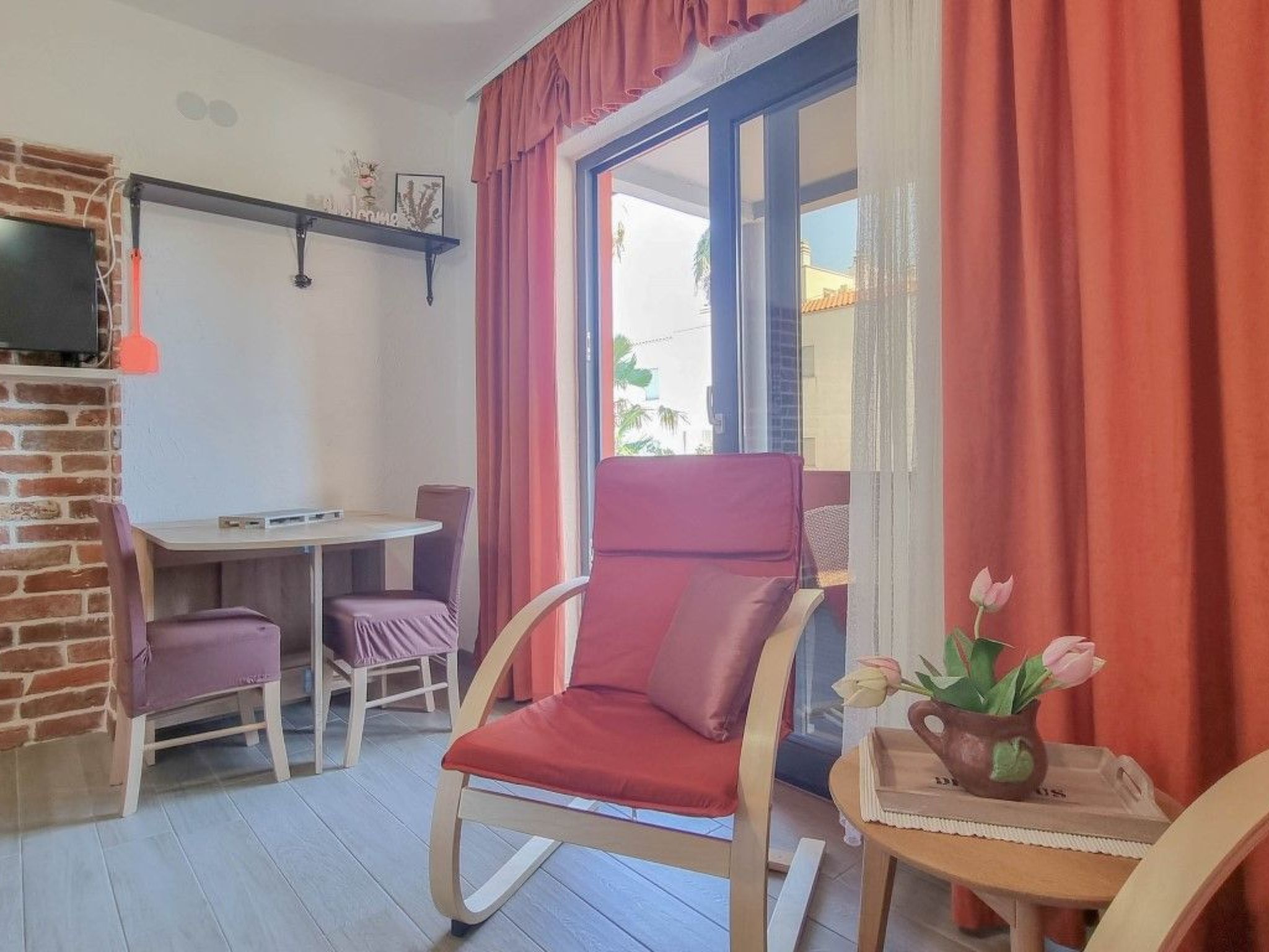 Photo of "Enio" direkt am Strand