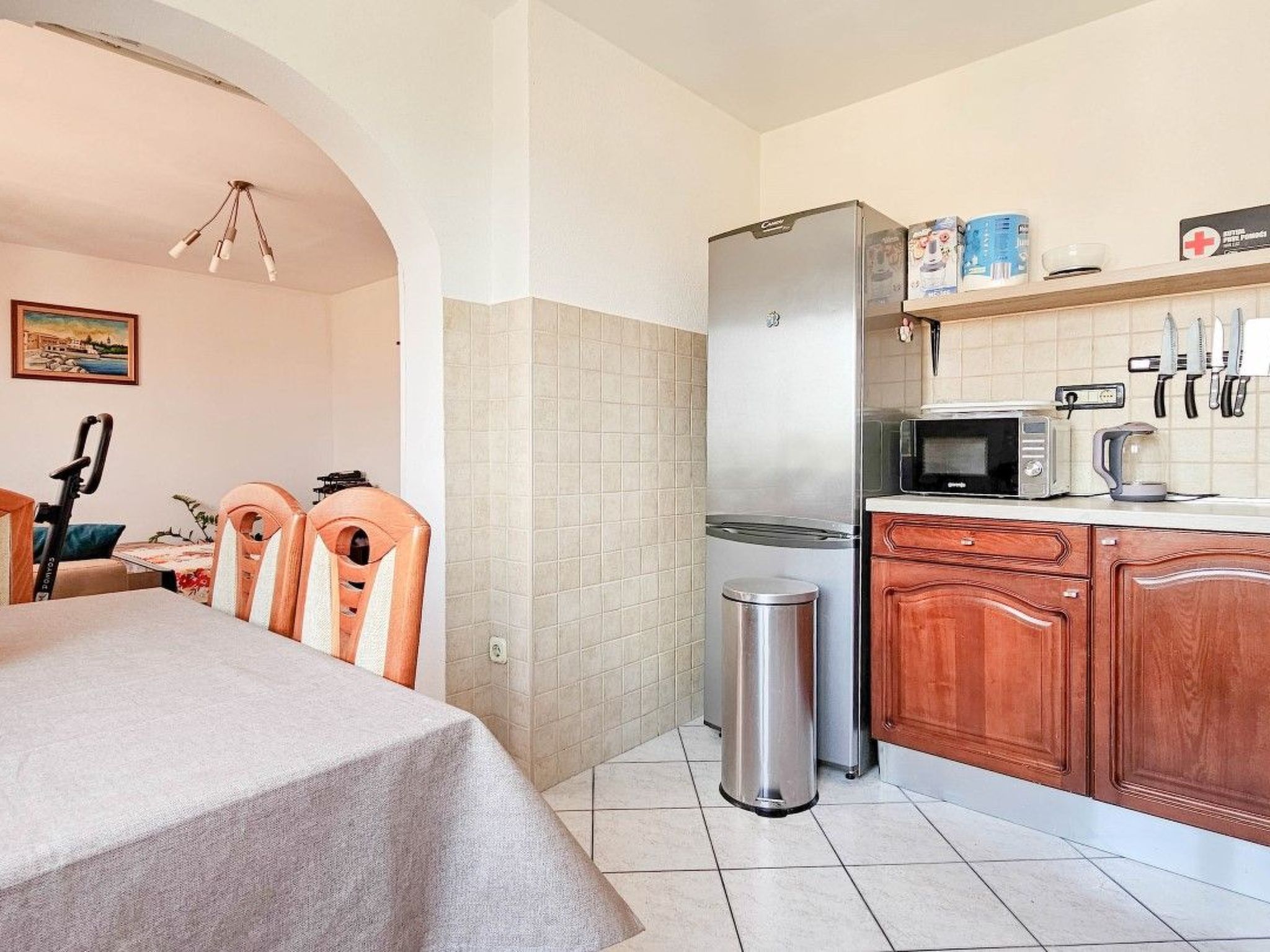 Wohnung im Zentrum mit einem Balkon-Drinnen