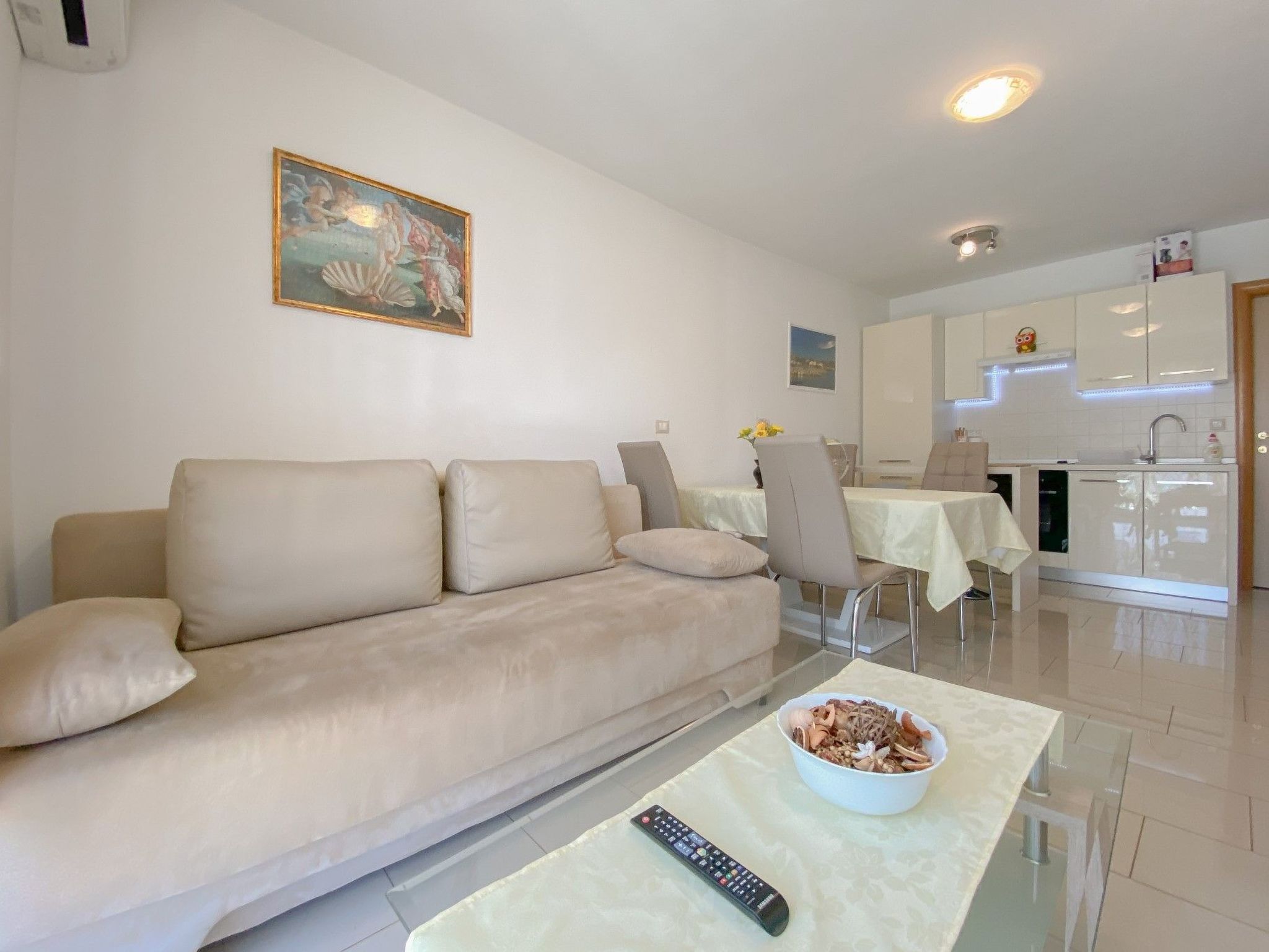 Für 6 Personen ca. 55 m&sup2; in Novigrad, Adriaküste Kroatien (Westküste von I-Binnen