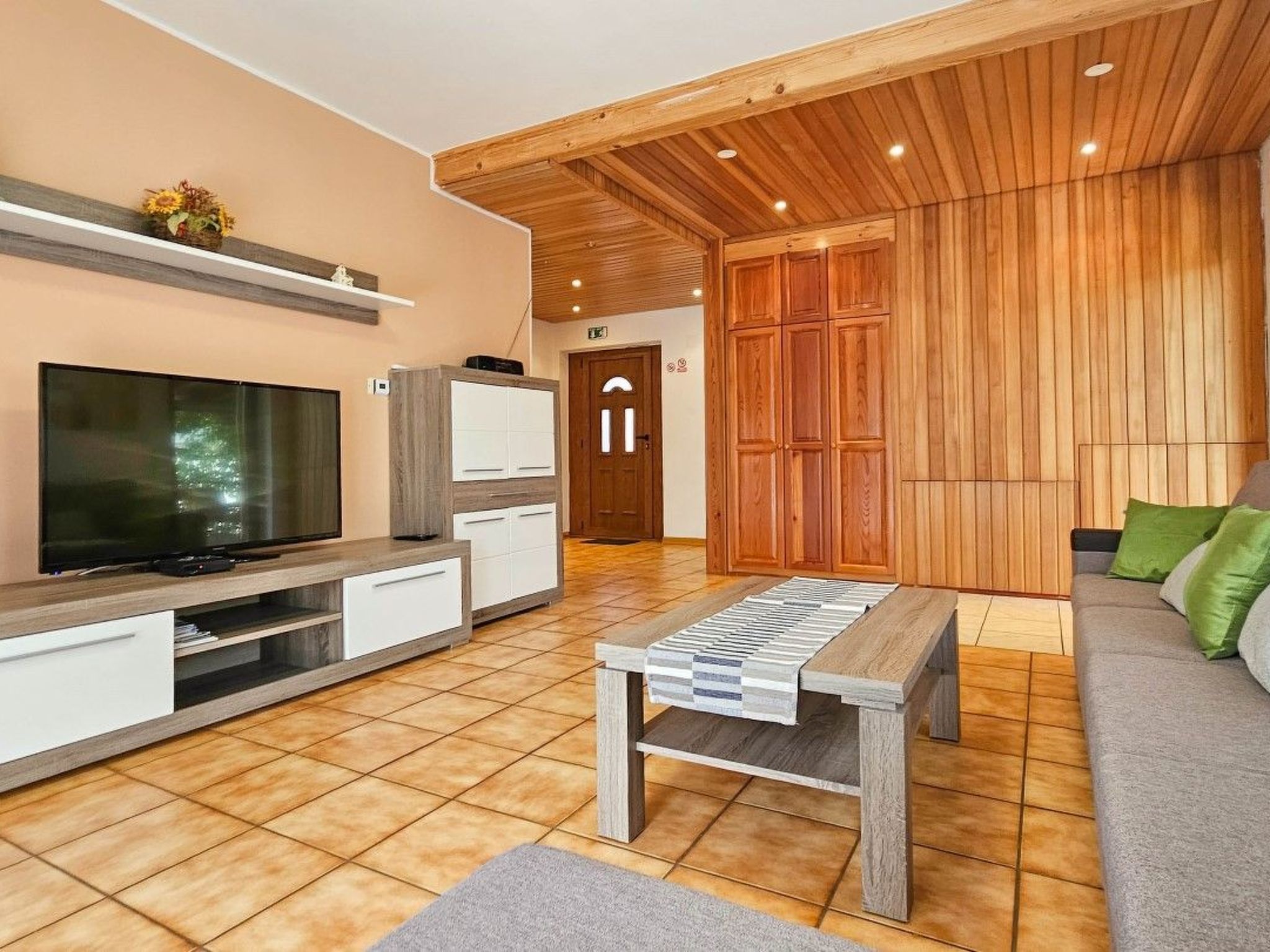 Toni -Wohnung im Erdgeschoss-Dedans