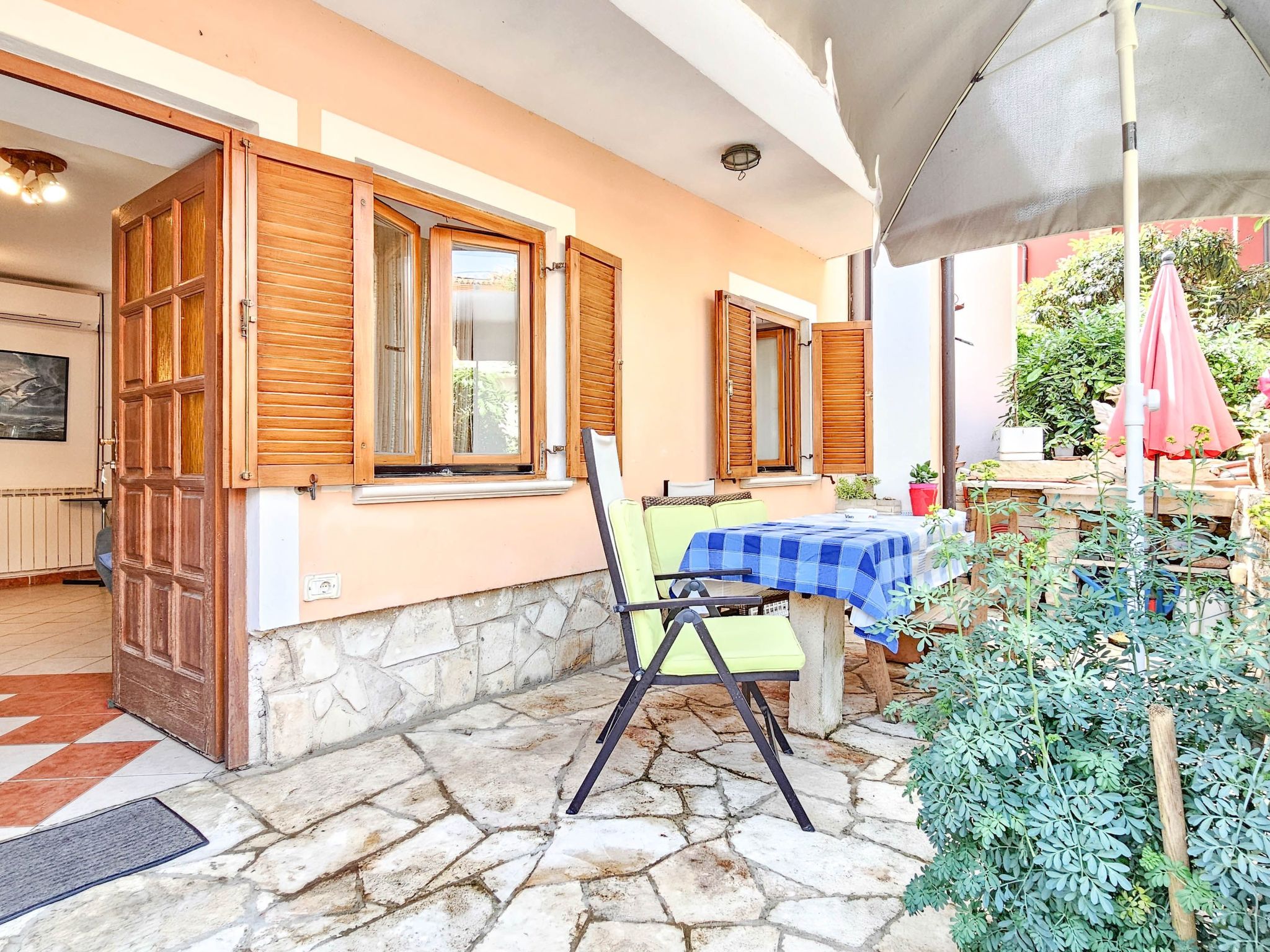 Wohnung "Valentino" direkt am Strand Apartment in Novigrad