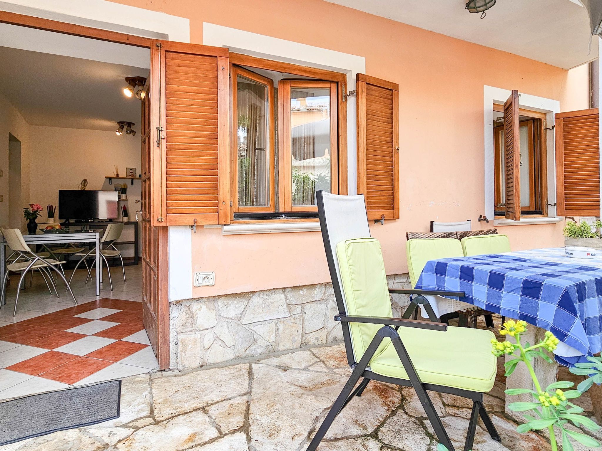 Photo of Wohnung "Valentino" direkt am Strand