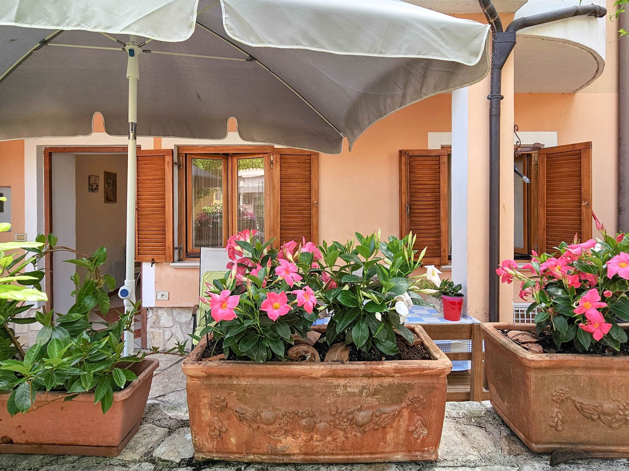 Photo of Wohnung "Valentino" direkt am Strand