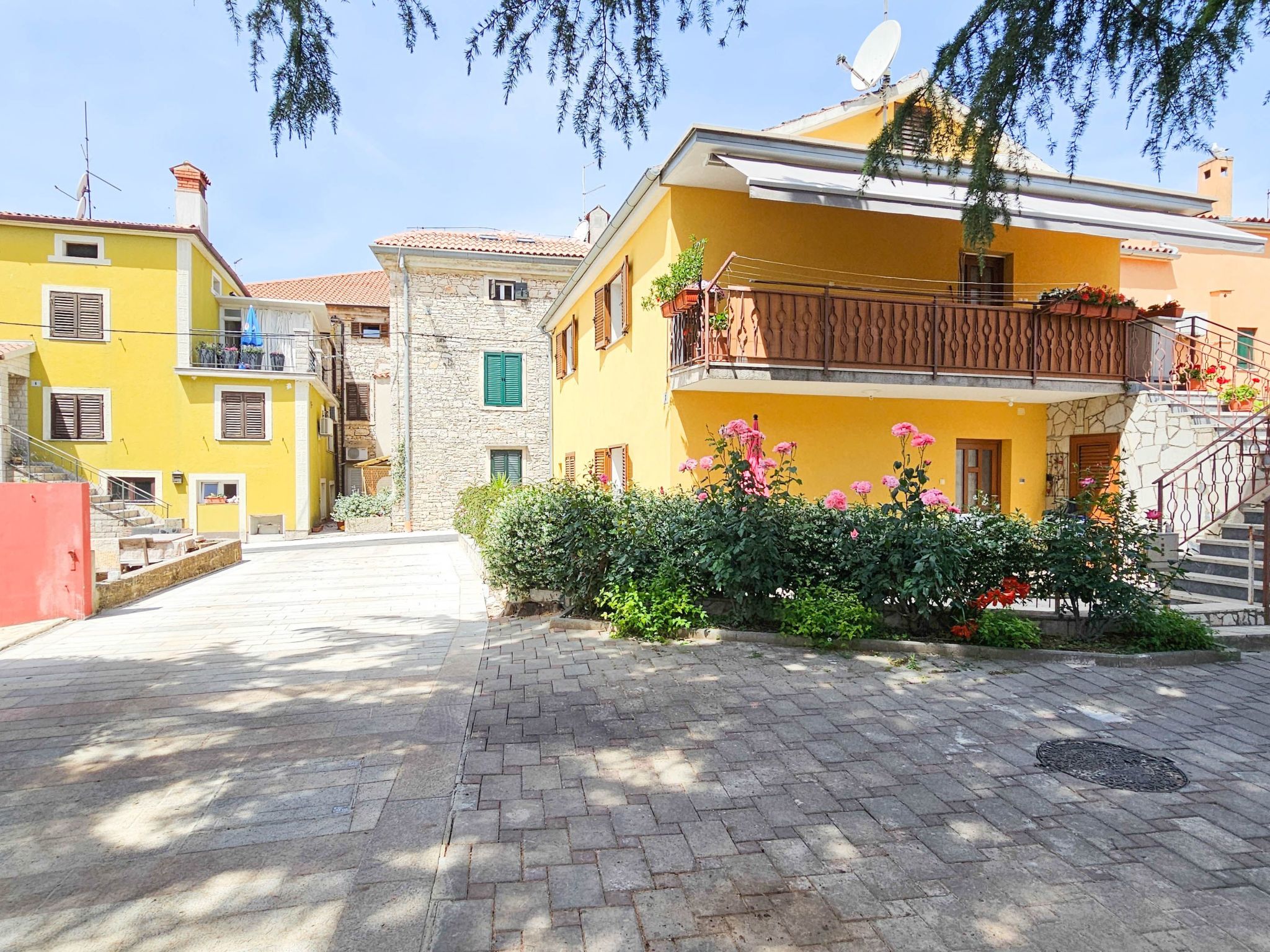 Photo of Wohnung "Valentino" direkt am Strand