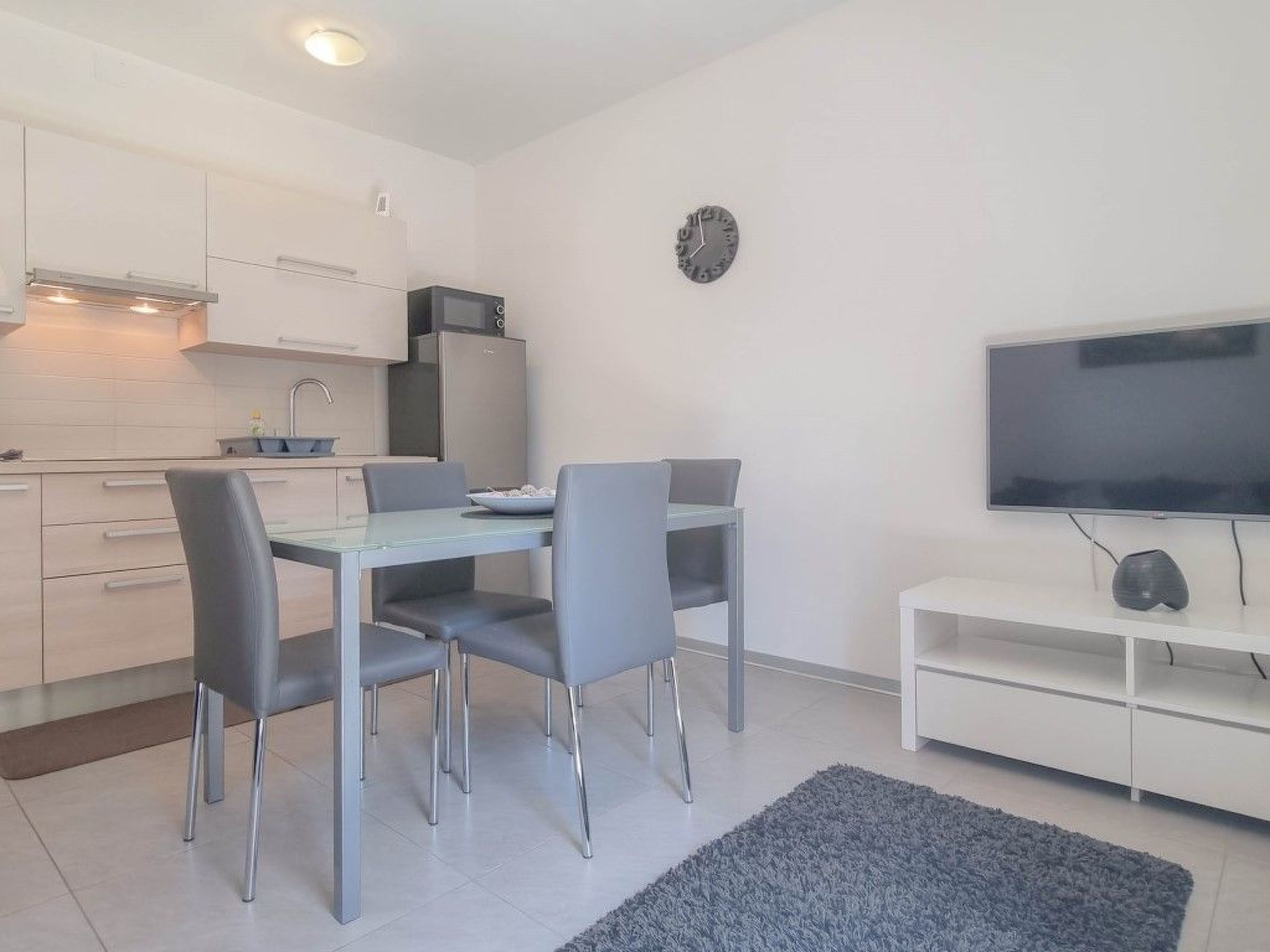 Wohnung "Niva B" mit Terrasse-Inside