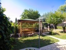 Ruim appartement Joze 5 met balkon op 200 meter van zee in Novigrad - thumbnail 3