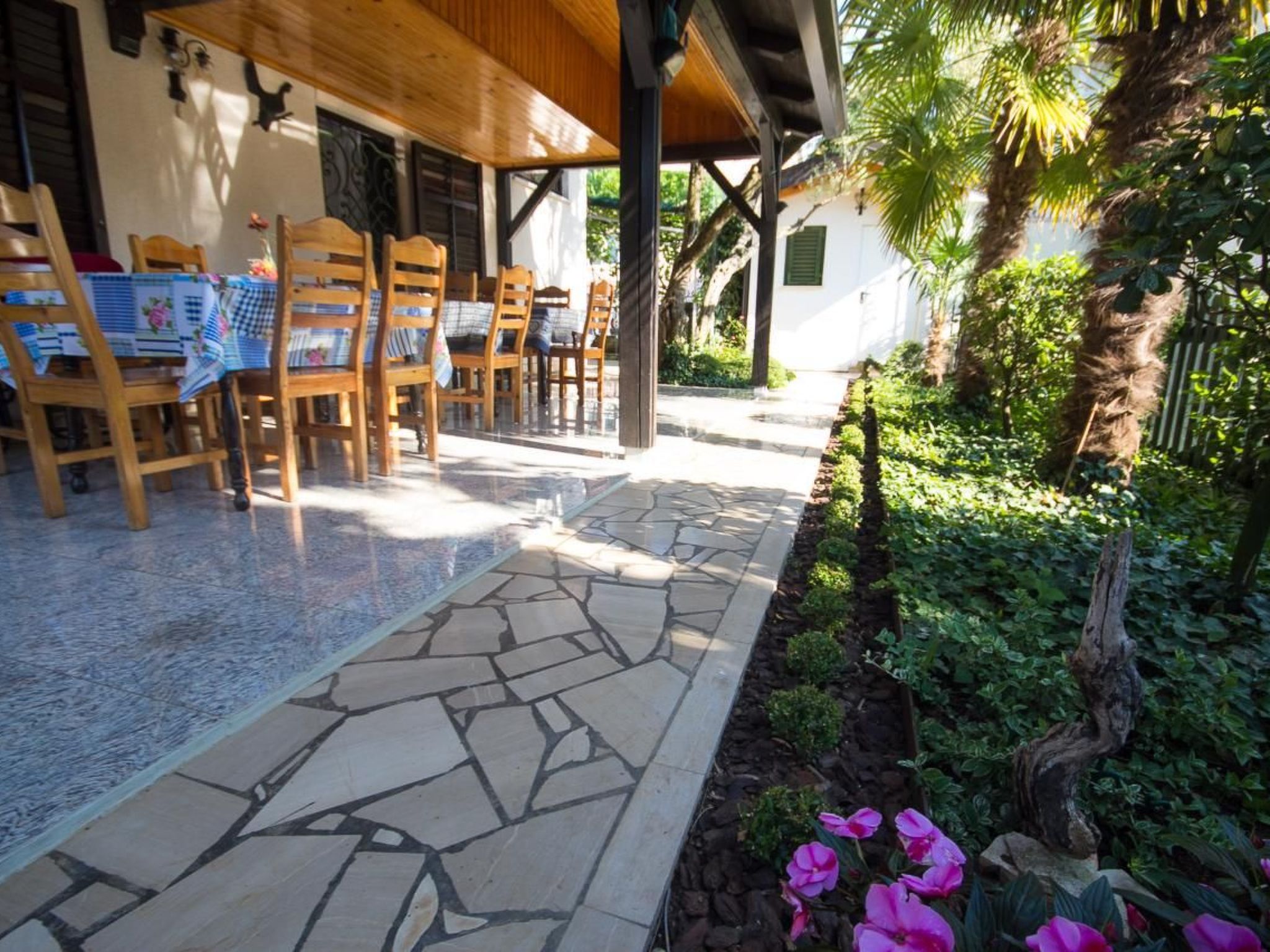 Photo of "Joze" mit Balkon