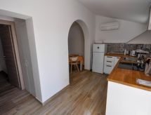 Appartement Vera: knusse studio vlak bij zee in Novigrad, Istrië - thumbnail 2