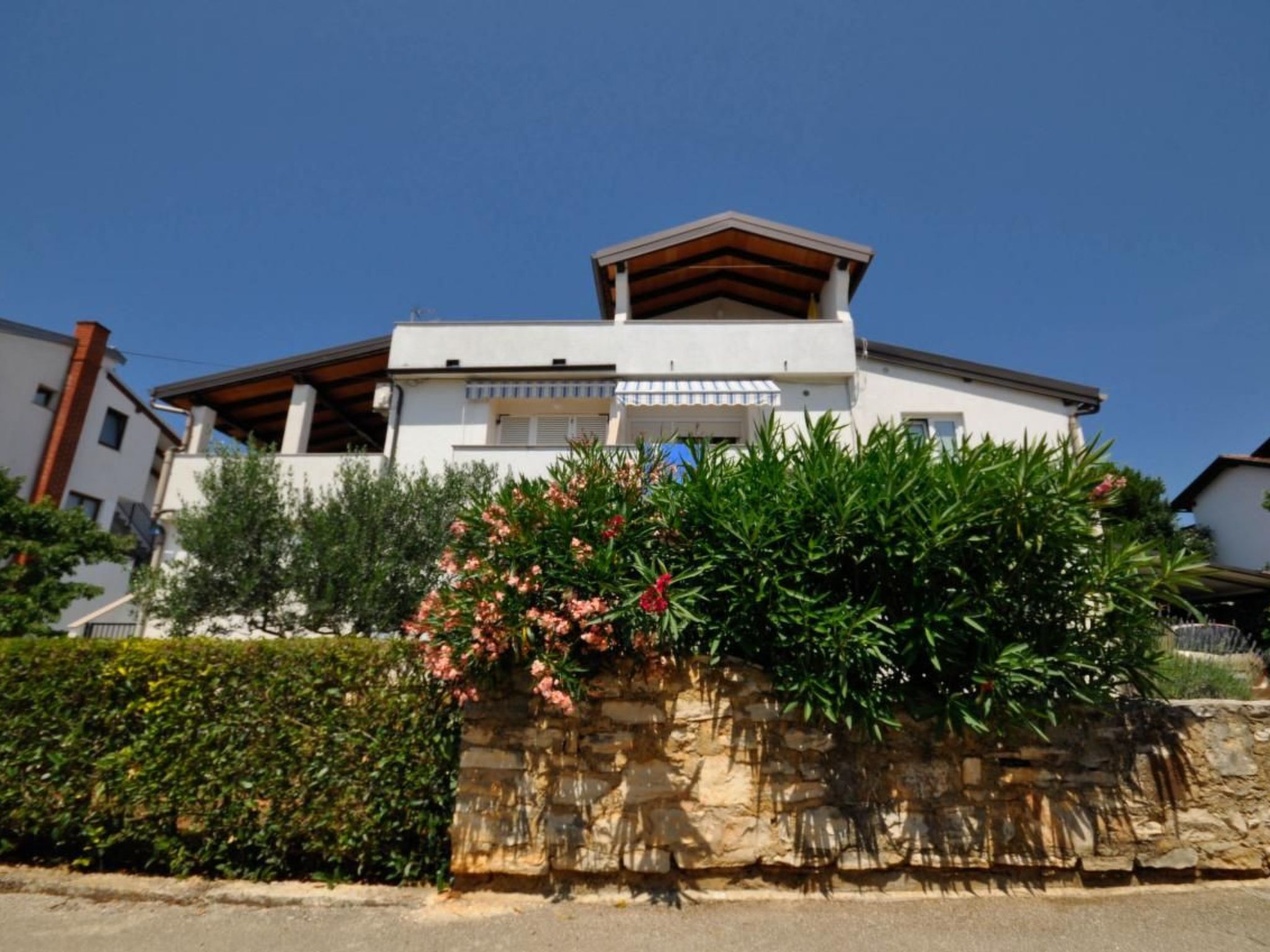 Schöne Wohnung in Novigrad mit kostenlosem Parkplatz