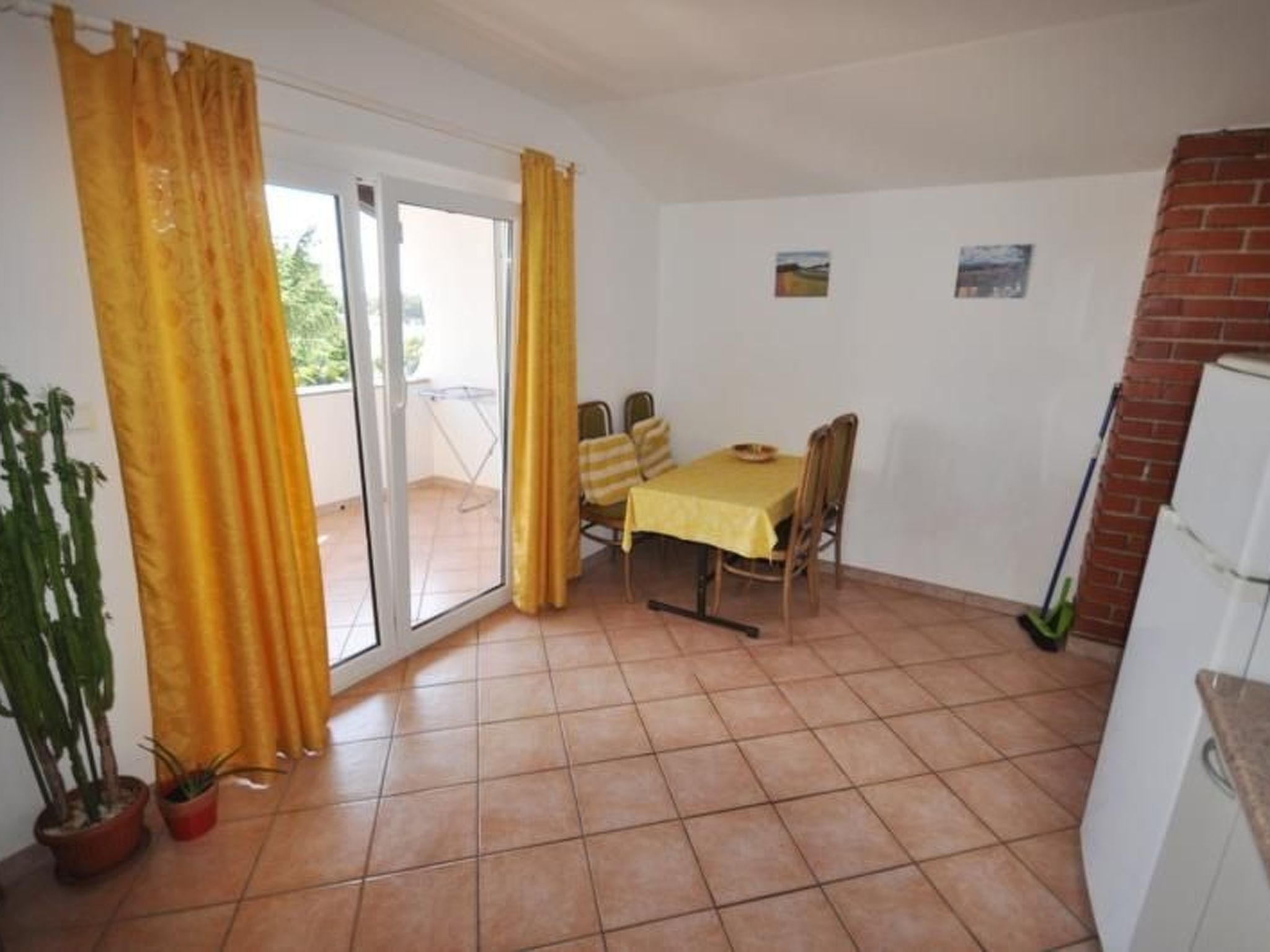 "Mira" mit Balkon-Image-tags.info