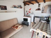 Romantisch appartement aan zee in Novigrad met balkon en zeezicht - thumbnail 6