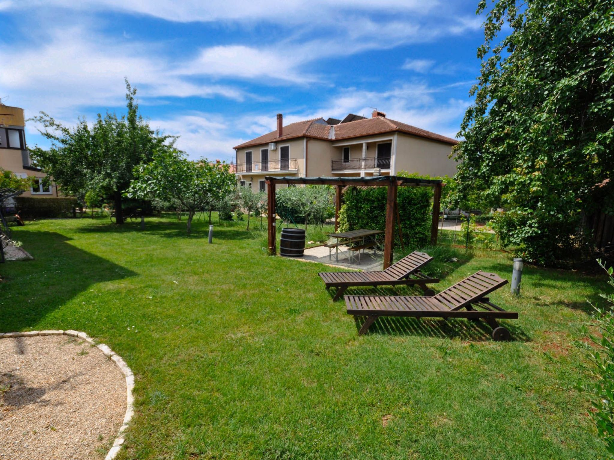 "Jurica 4" mit Terrasse-Image-tags.info