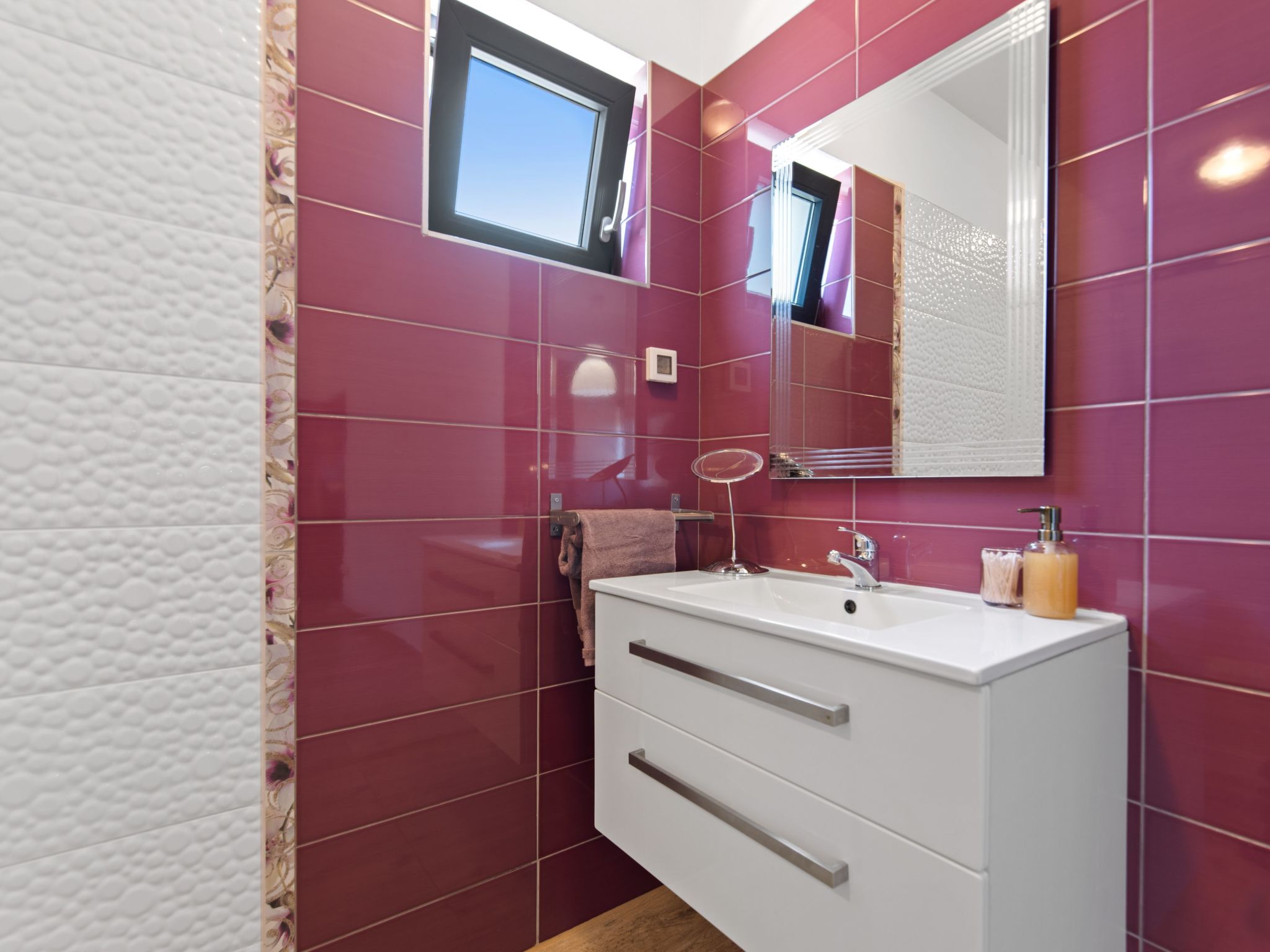 Wunderschönes Ferienhaus in Bužinija mit Pool-Binnen