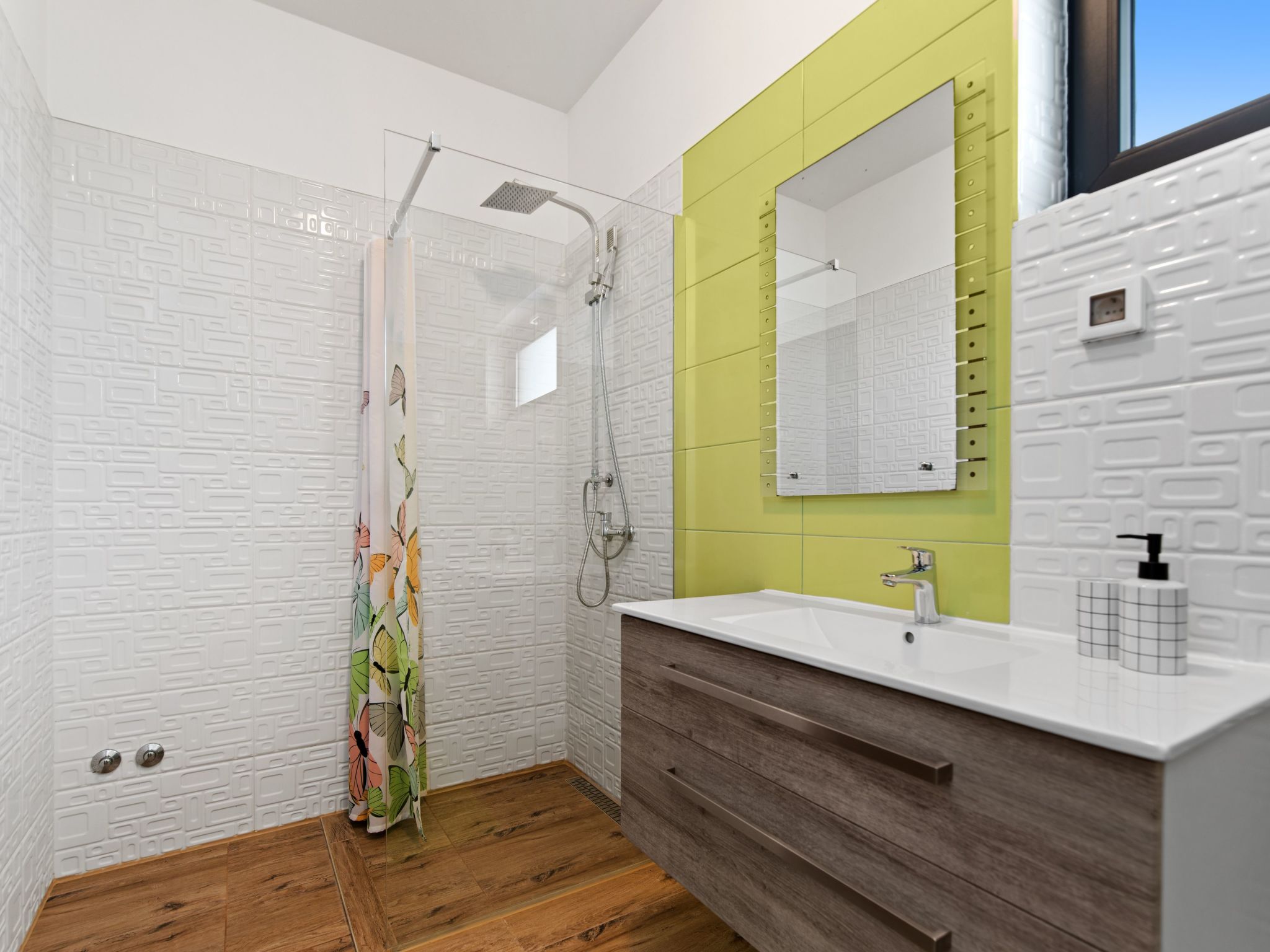 Wunderschönes Ferienhaus in Bužinija mit Pool-Binnen