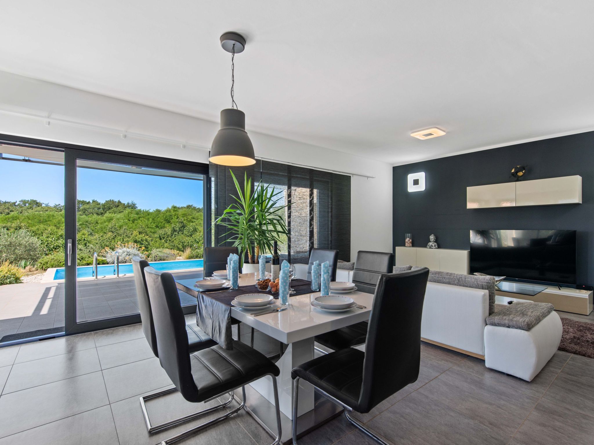 Wunderschönes Ferienhaus in Bužinija mit Pool-Binnen