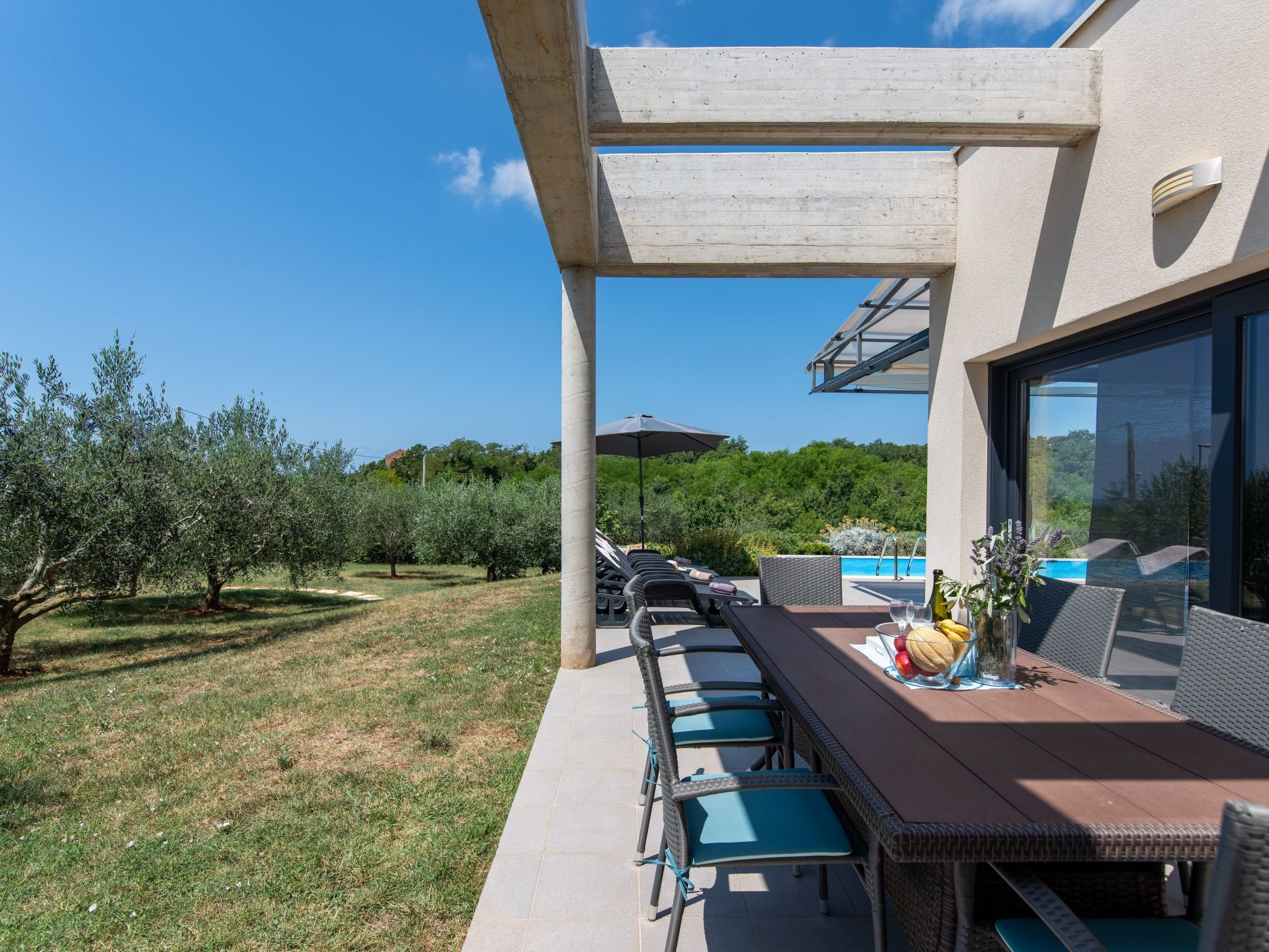 Wunderschönes Ferienhaus in Bužinija mit Pool-Binnen