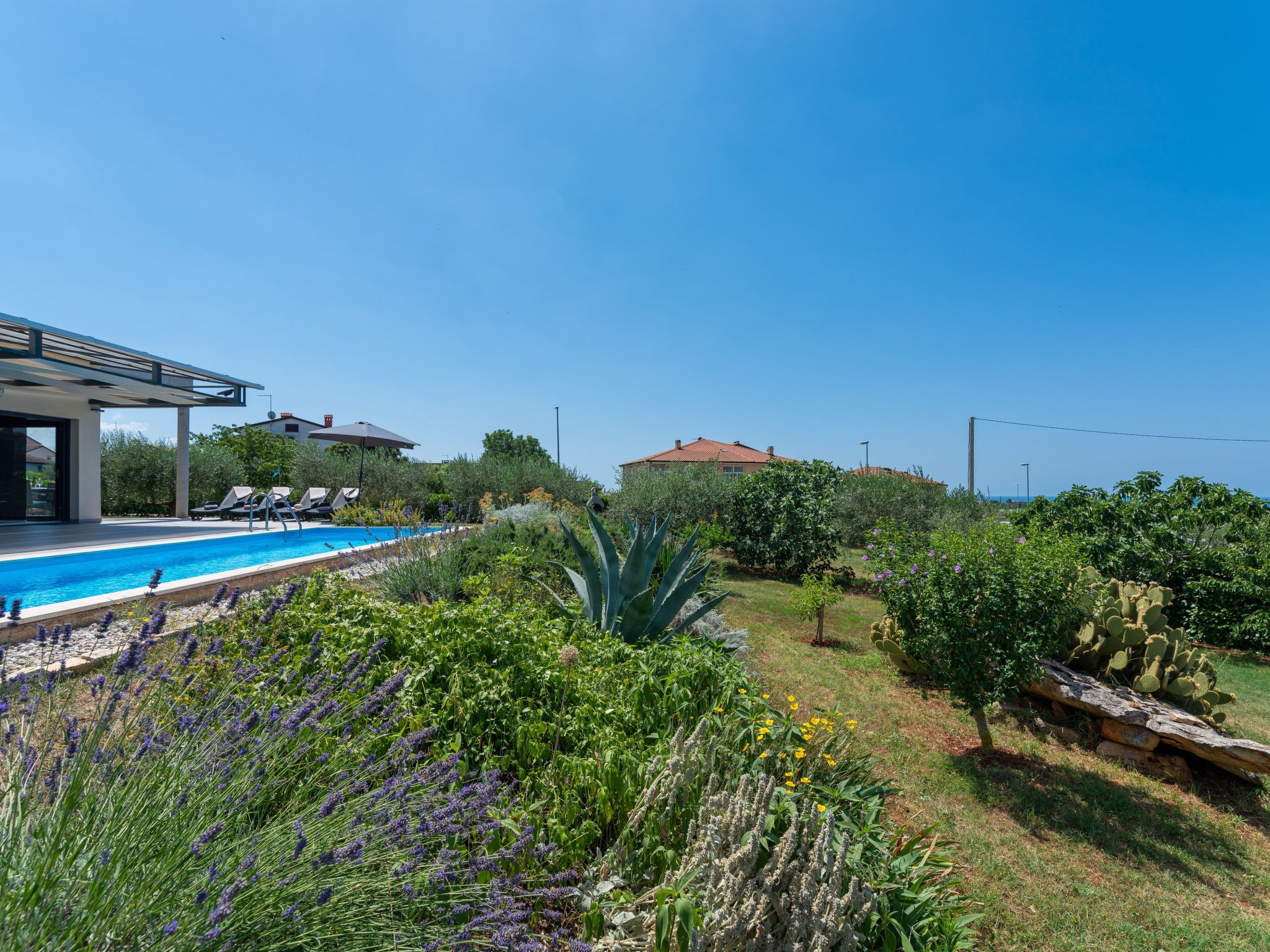Wunderschönes Ferienhaus in Bužinija mit Pool-Binnen