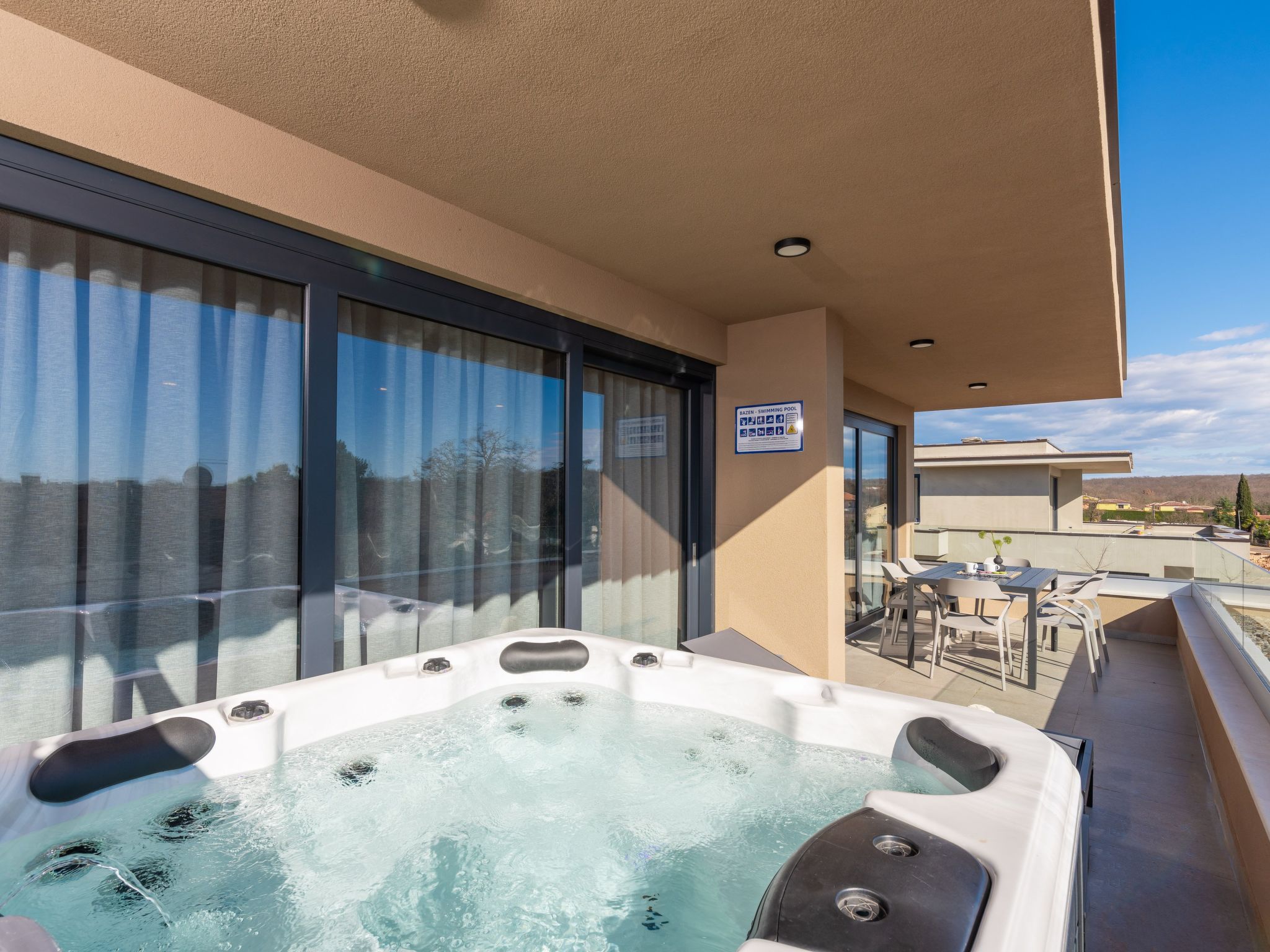 Quercus Village APP 11 mit jacuzzi-Drinnen