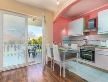 Sfeervol appartement voor 2 met terras nabij zee in Novigrad - thumbnail 4