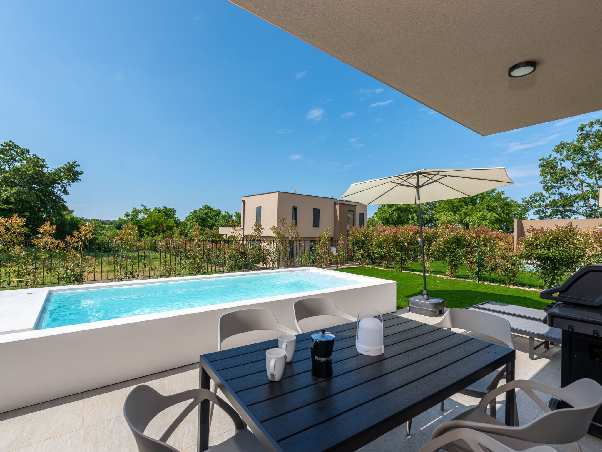 Quercus Village APP 12 mit privatem Pool-Drinnen