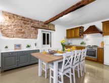 Casa Anastasia: Stadsvilla op 80m van zee in historisch Novigrad - thumbnail 1
