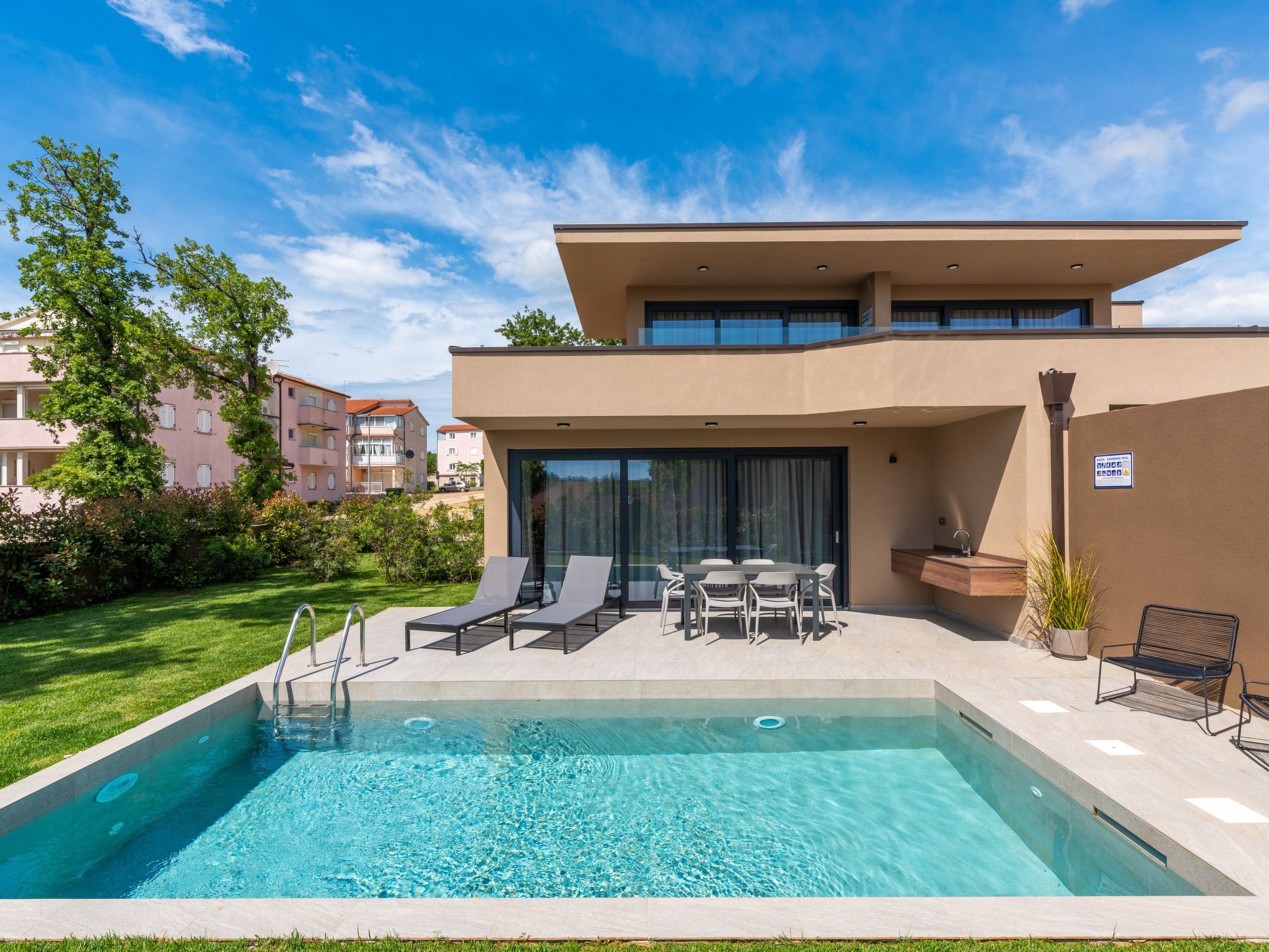 Quercus Village APP 1 mit privatem Pool-Binnen