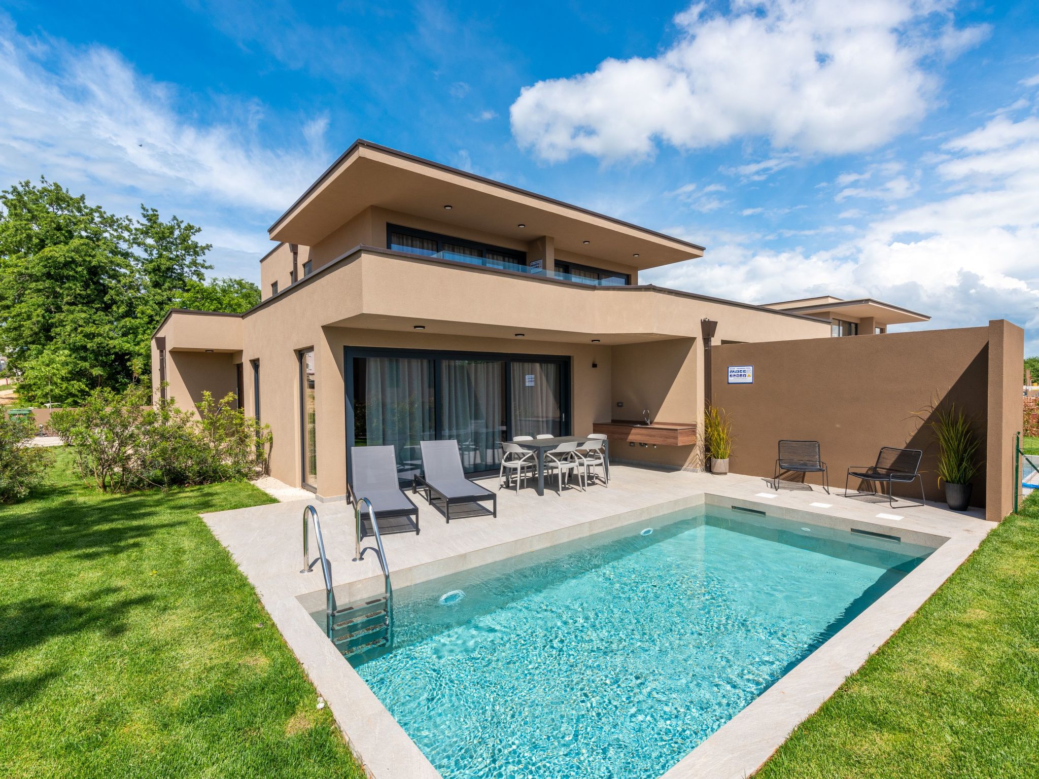 Quercus Village APP 1 mit privatem Pool-Binnen