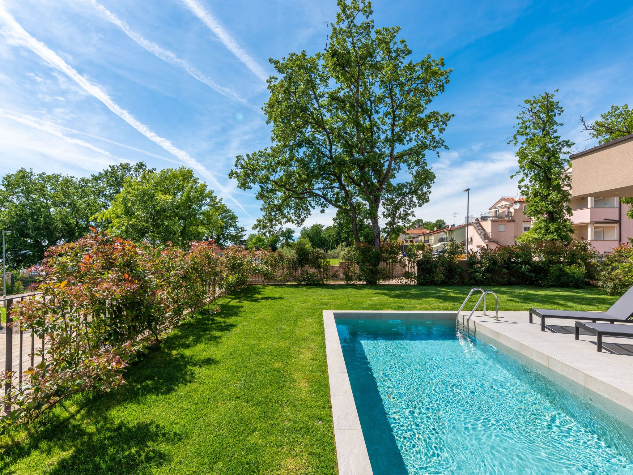 Quercus Village APP 1 mit privatem Pool-Binnen