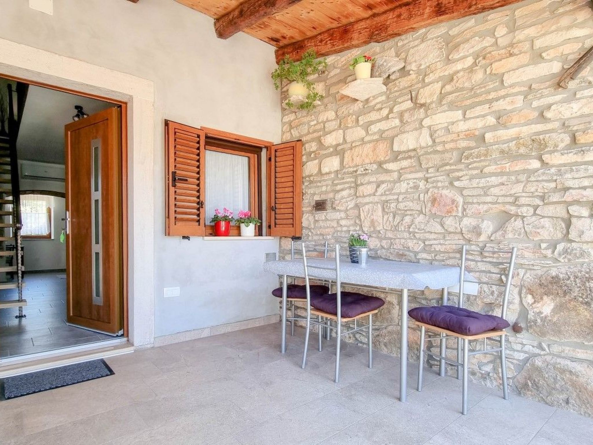 Photo of für 3 Personen ca. 40 m&sup2; in Novigrad, Adriaküste Kroatien (Westküste von I