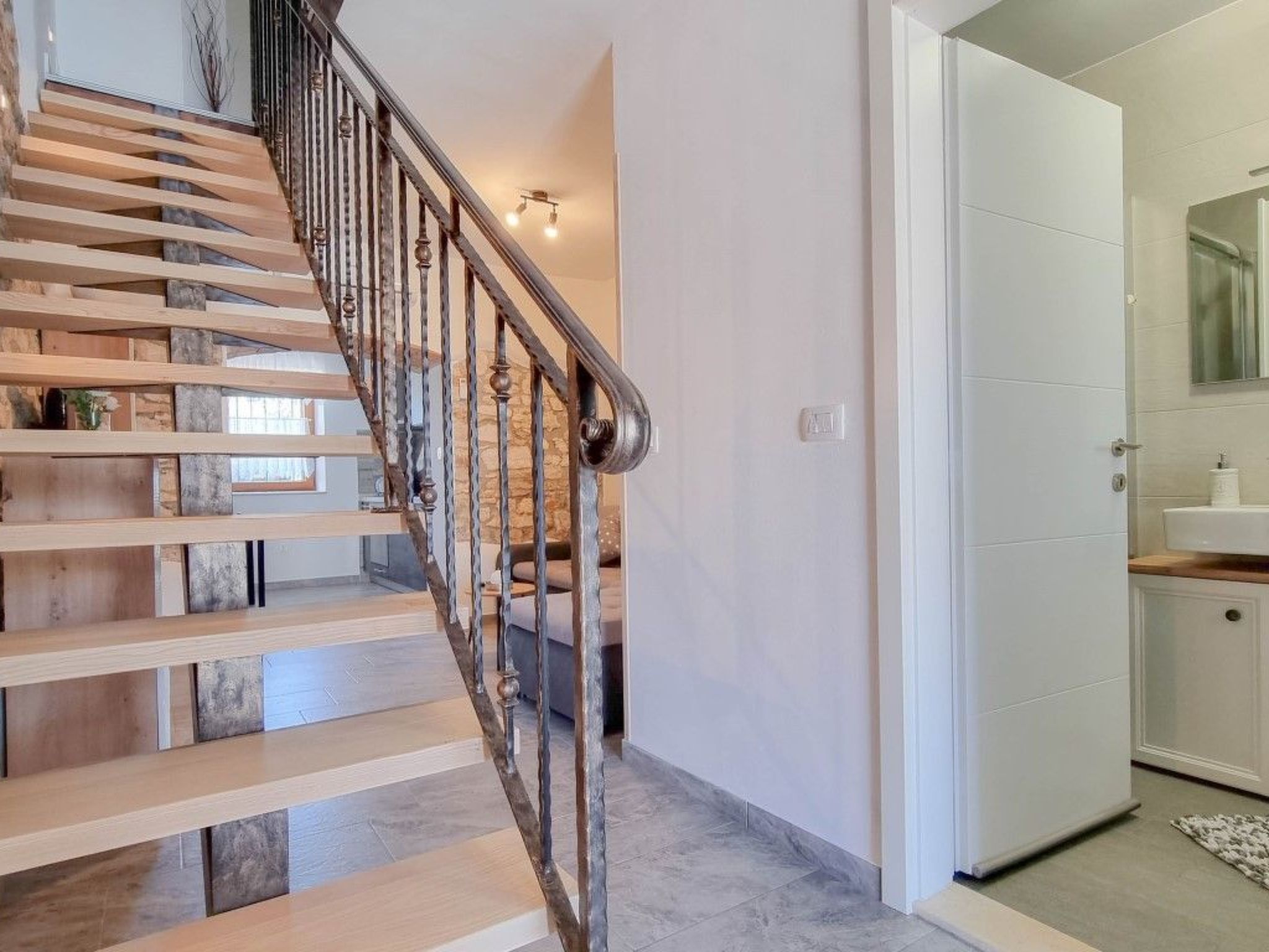 Photo of für 3 Personen ca. 40 m&sup2; in Novigrad, Adriaküste Kroatien (Westküste von I