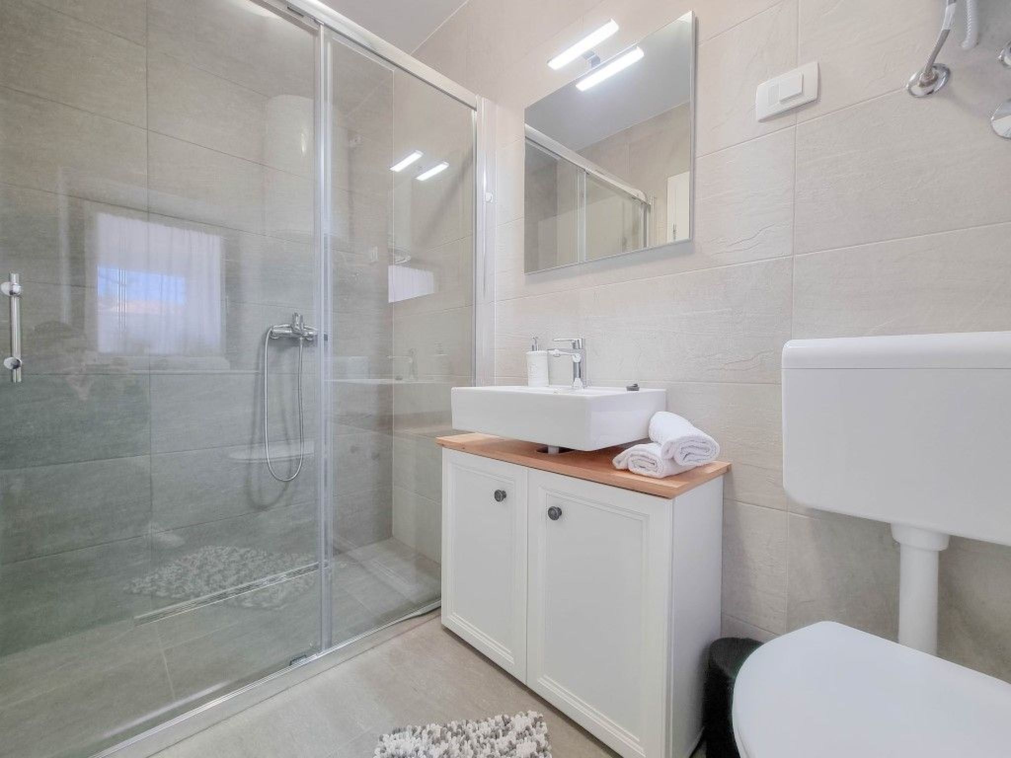 Photo of für 3 Personen ca. 40 m&sup2; in Novigrad, Adriaküste Kroatien (Westküste von I