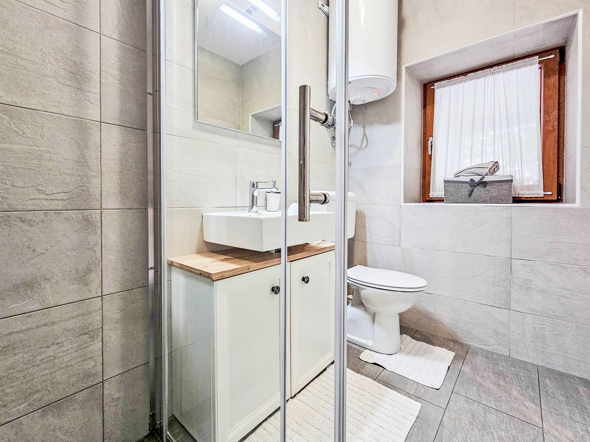Für 3 Personen ca. 40 m&sup2; in Novigrad, Adriaküste Kroatien (Westküste von I - Binnen