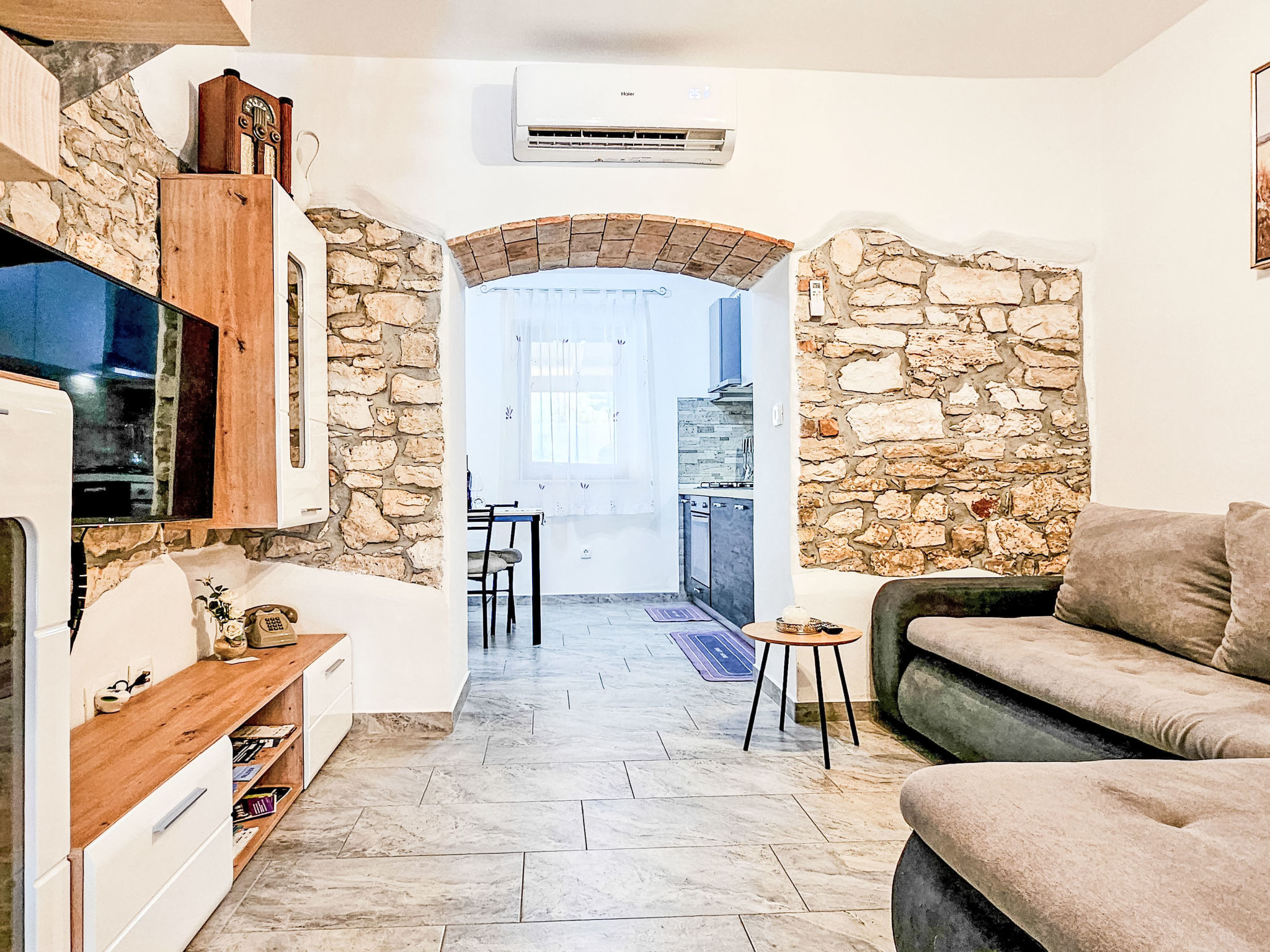 Für 3 Personen ca. 40 m&sup2; in Novigrad, Adriaküste Kroatien (Westküste von I - Binnen