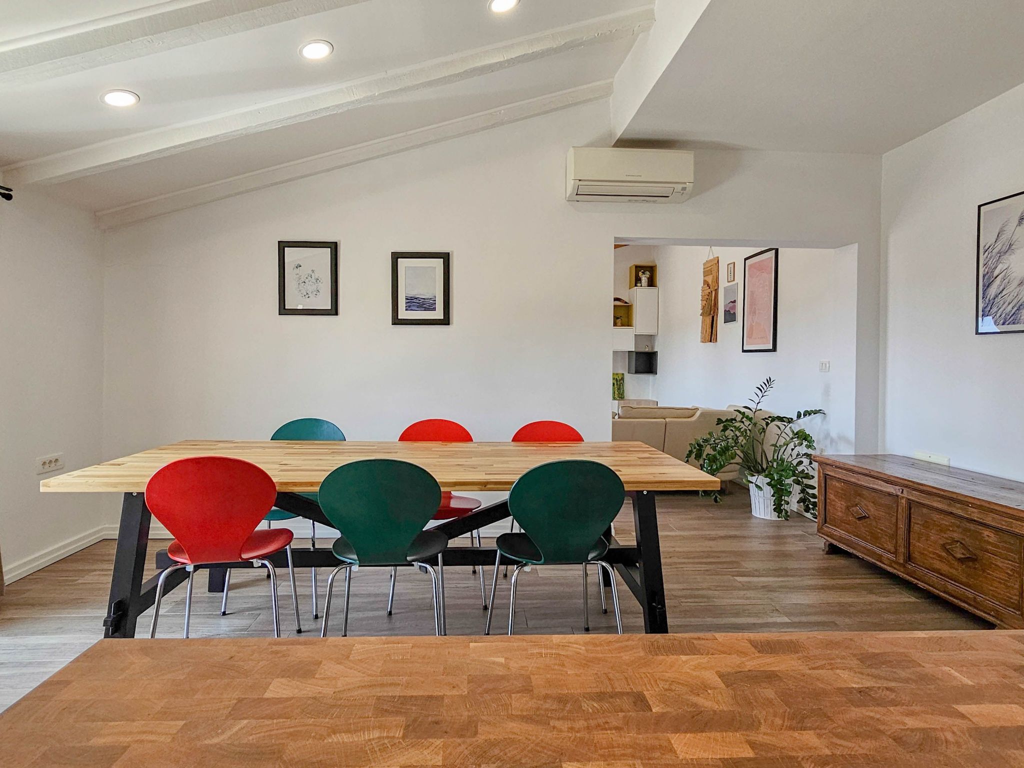 "Lara A4" mit Balkon-Binnen