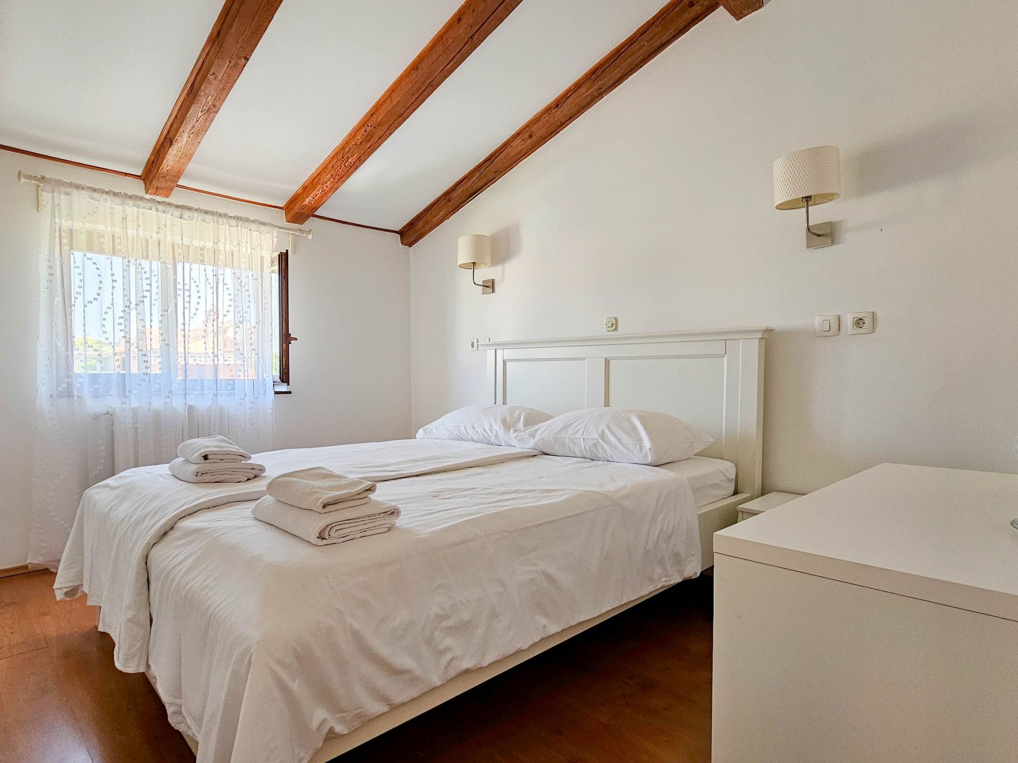 "Lara A4" mit Balkon-Binnen