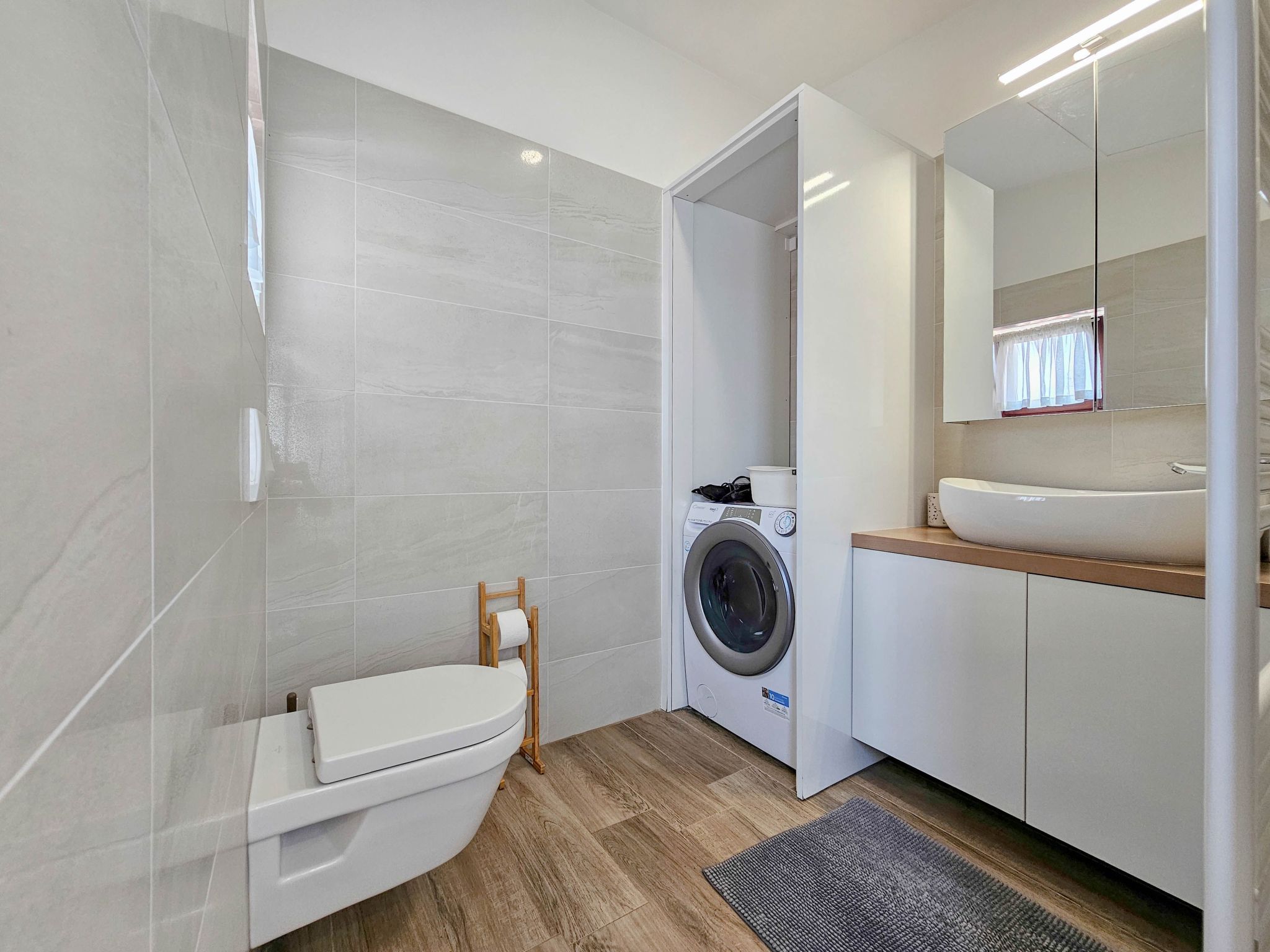 Photo of "Lara A4" mit Balkon