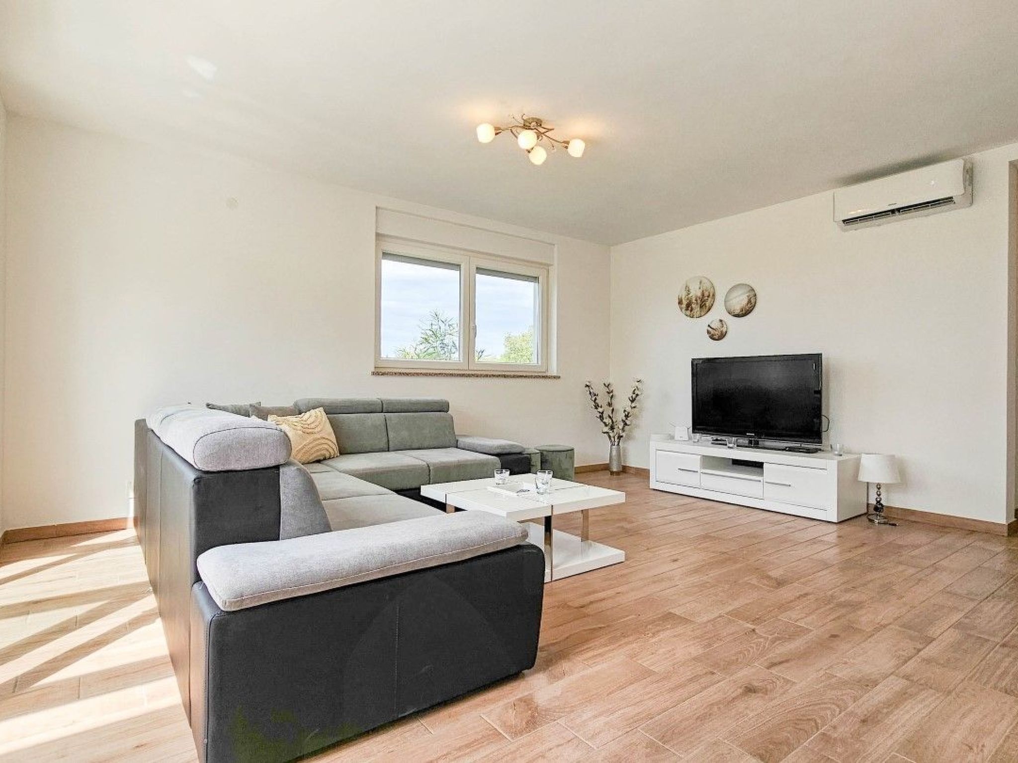 "Villa Pavlovic" mit Garten und Grill