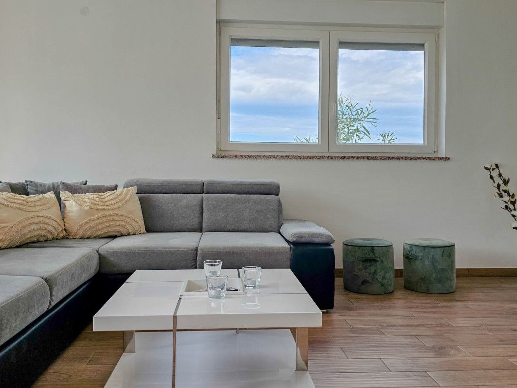 "Villa Pavlovic" mit Garten und Grill-Drinnen